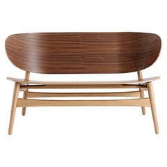 Hans Wegner GE-1935 Bank - Lackiertes Nussbaumholz