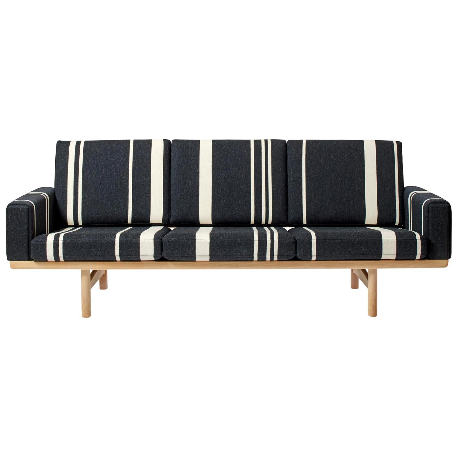 Hans Wegner GE 236 3-Seat Sofa, Lacquered Oak For Sale