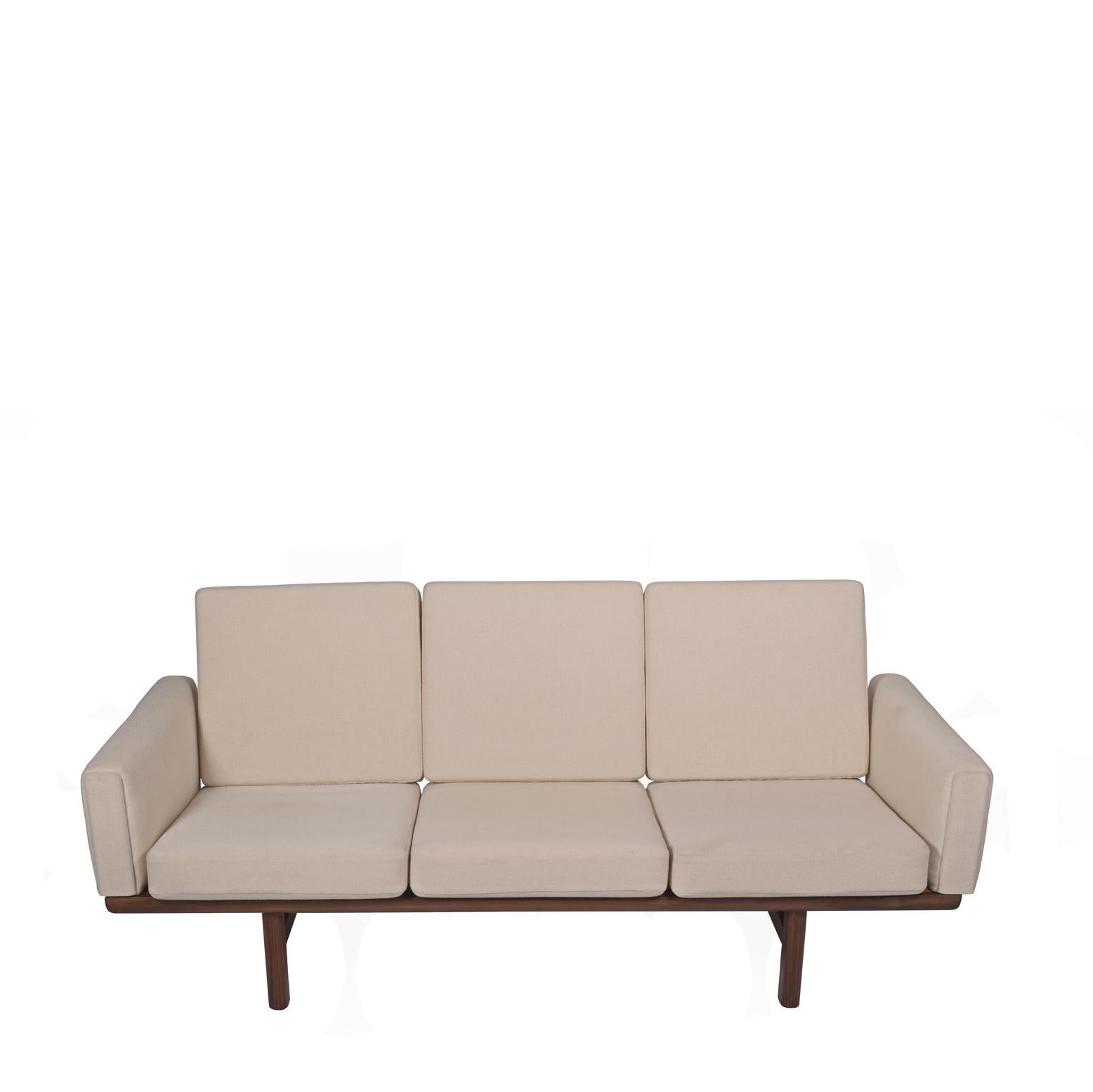 wegner sofa getama