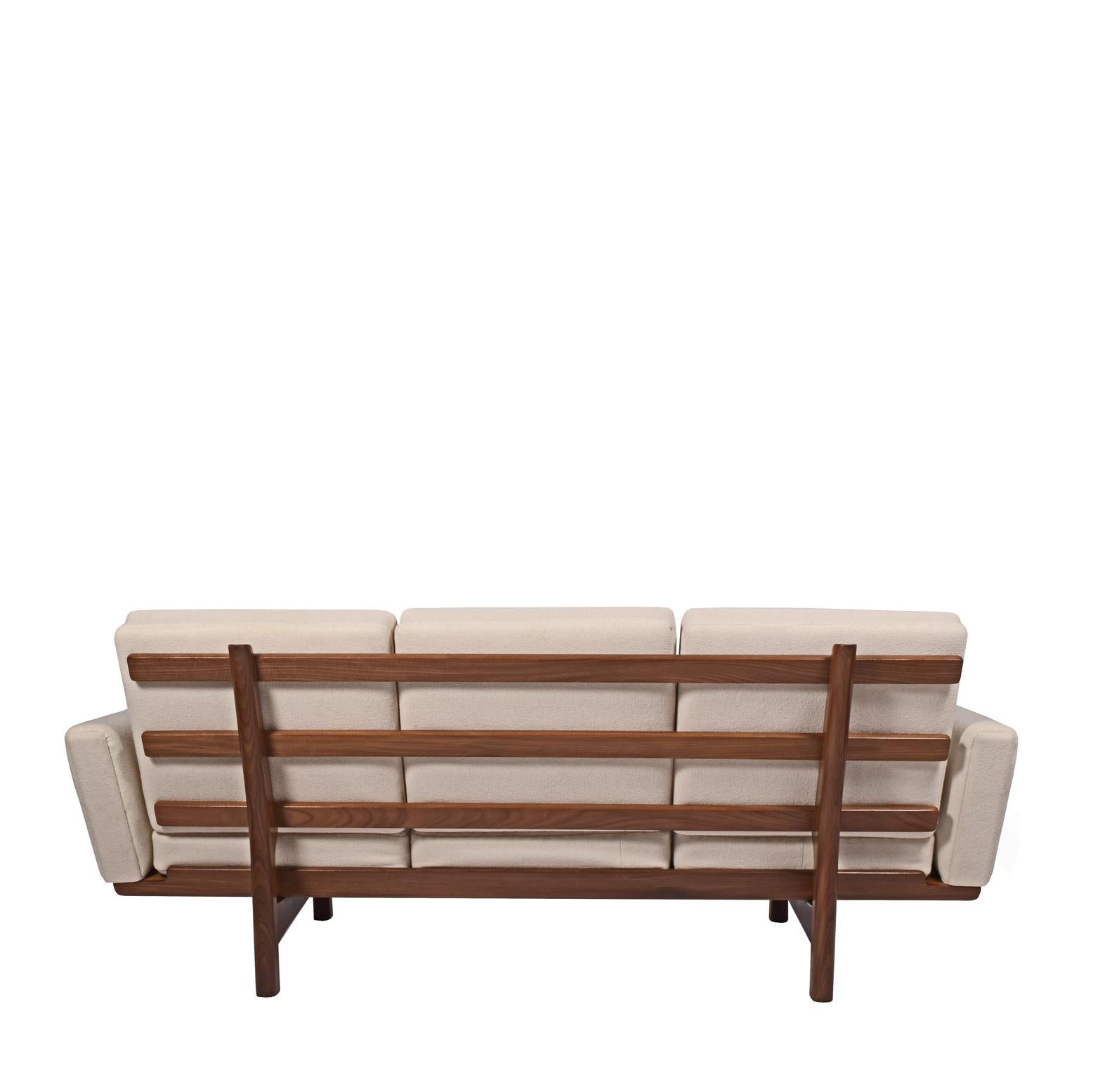 Danish Hans Wegner GE236/3 Sofa for GETAMA in Solid Teak