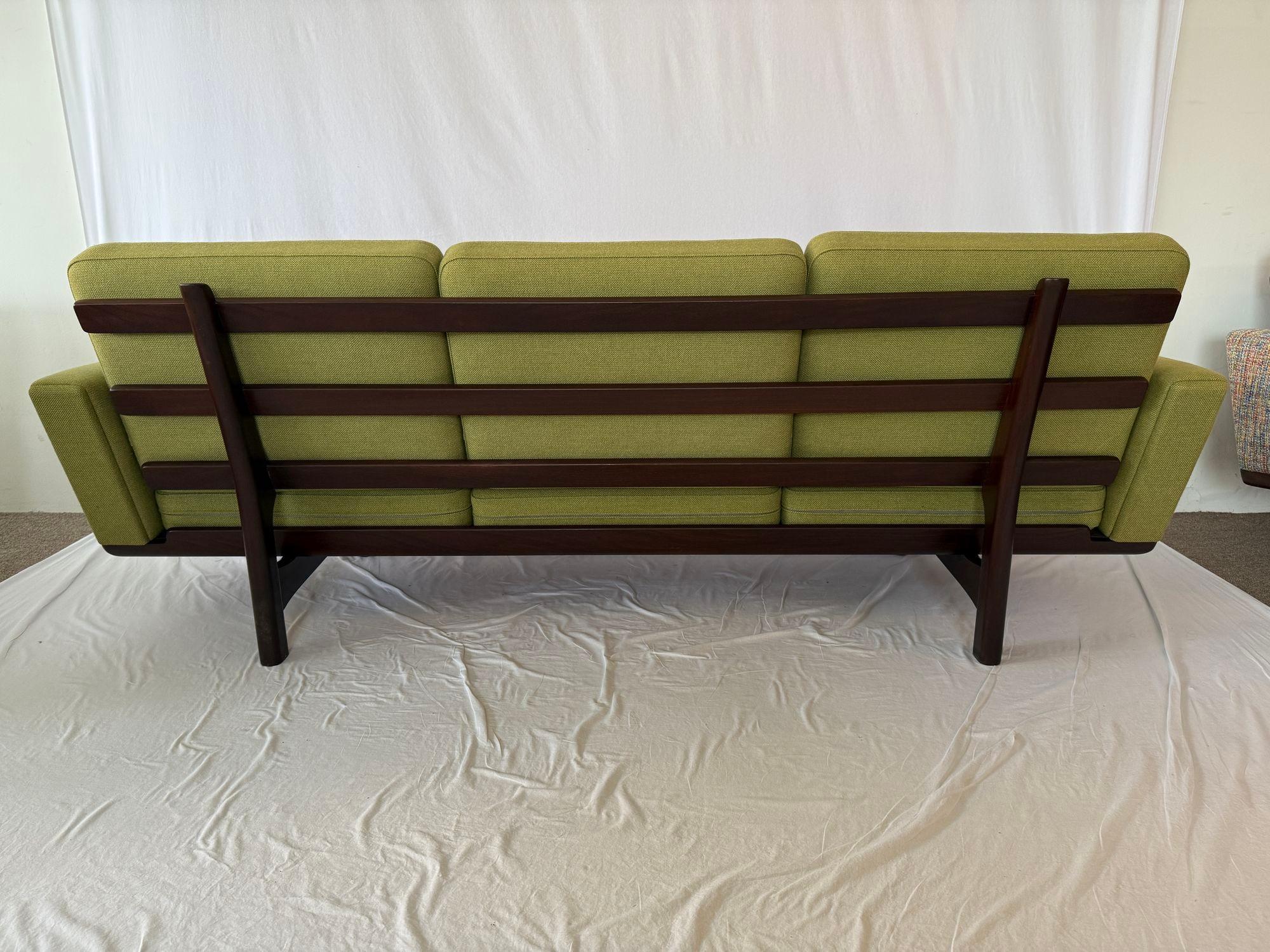 Mid-20th Century Hans Wegner GE 236 Sofa