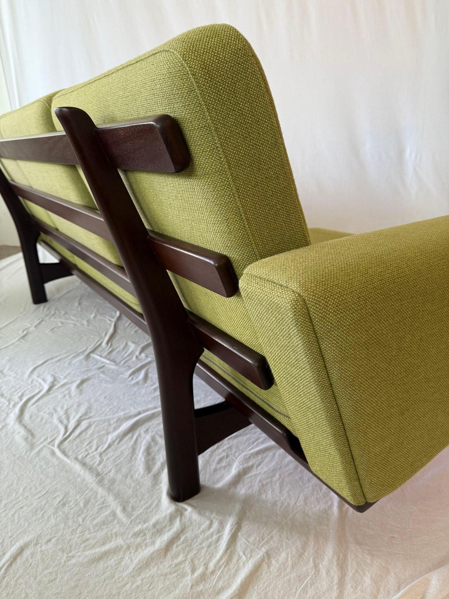 Hans Wegner GE 236 Sofa 2