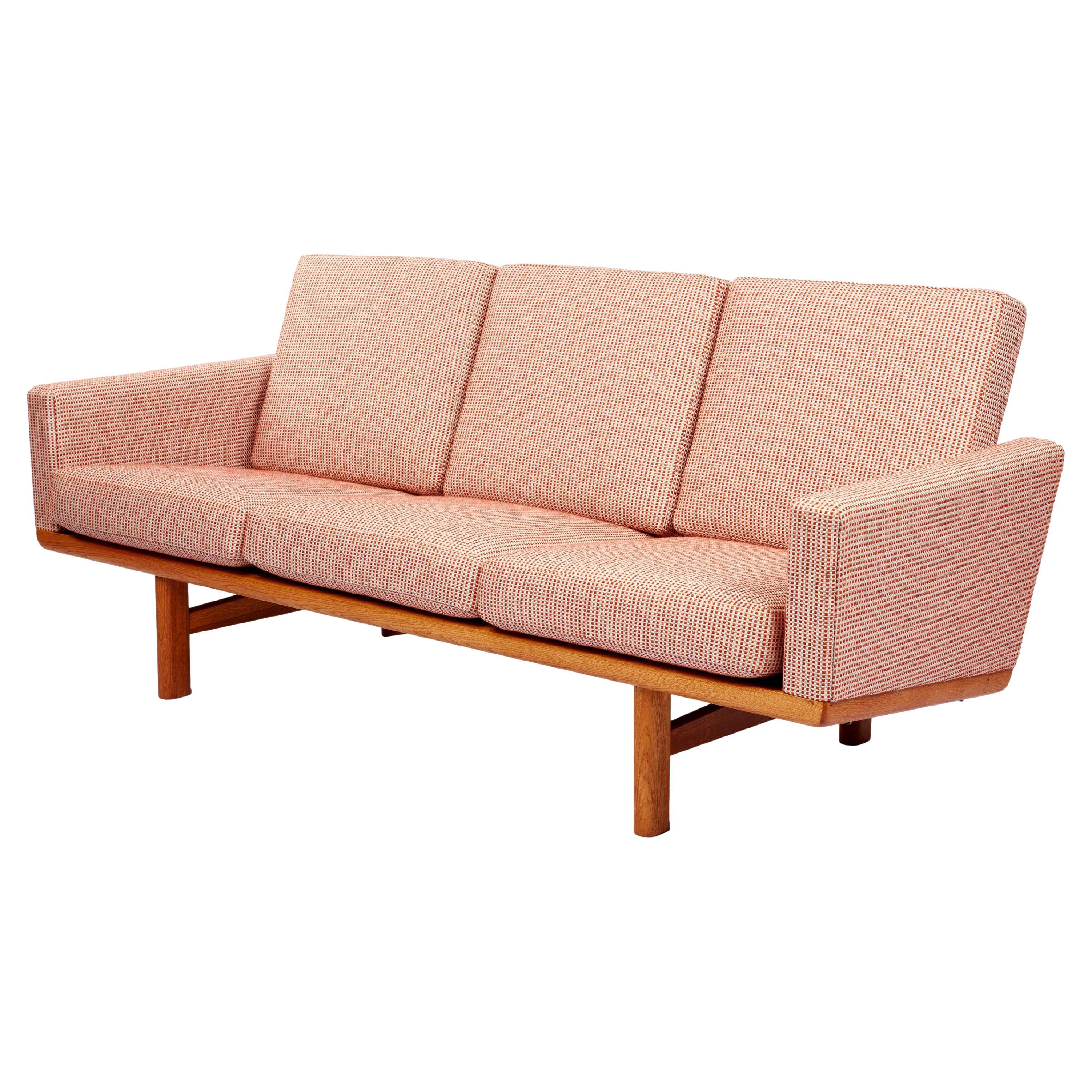 Danish Mid-Century Modern Oak and Leather Sofa GE 236/3 by Hans Wegner for  GETAMA For Sale at 1stDibs | mid-236