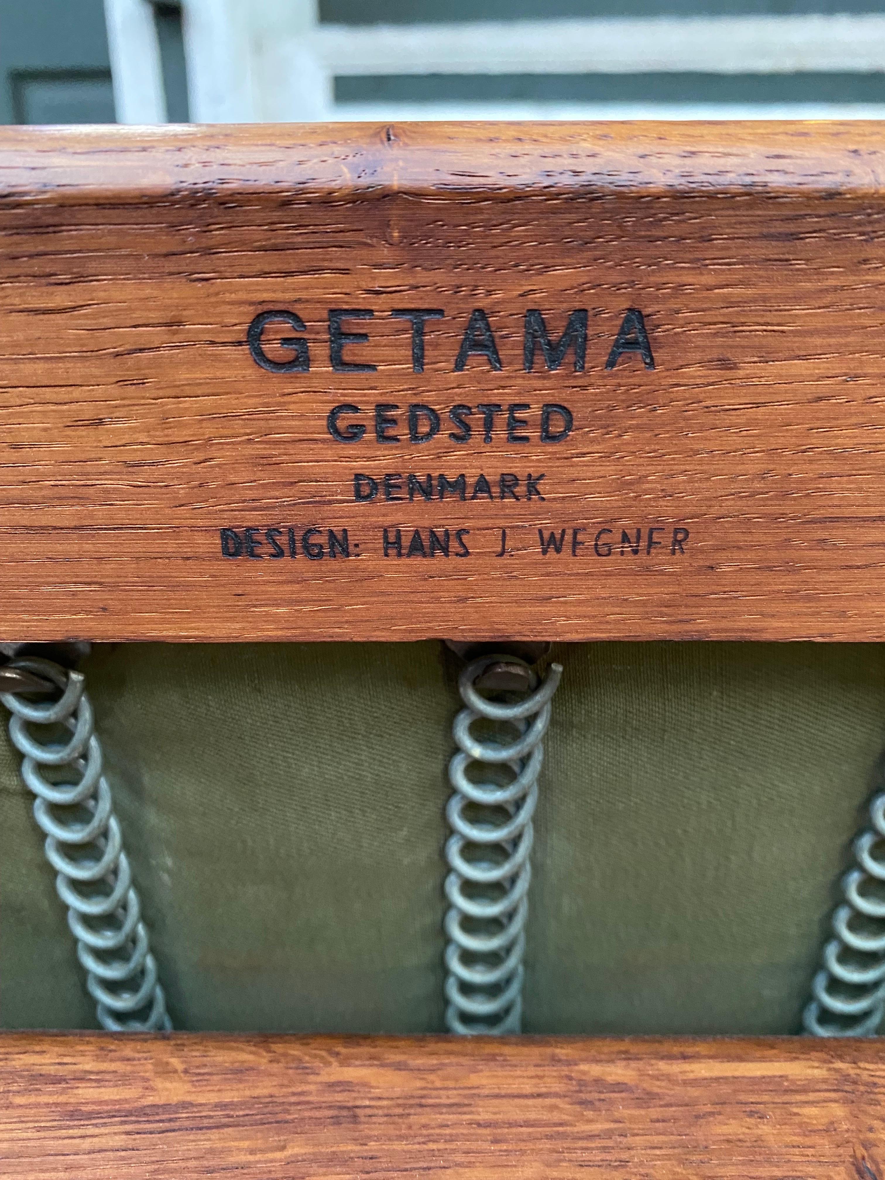 Hans Wegner GE-240 GETAMA Sofa For Sale 8