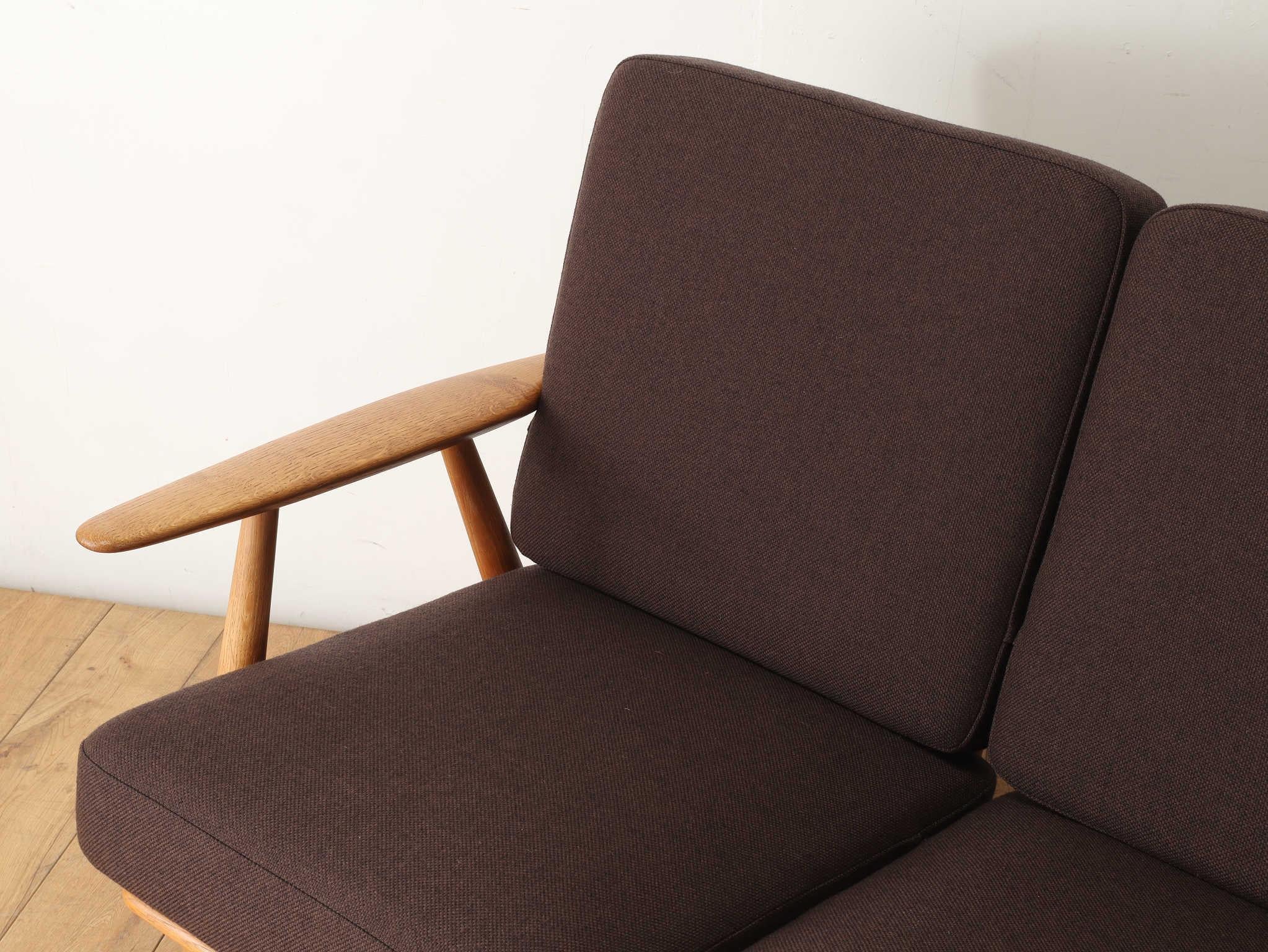 Sofá Hans Wegner GE-240 Danés en venta