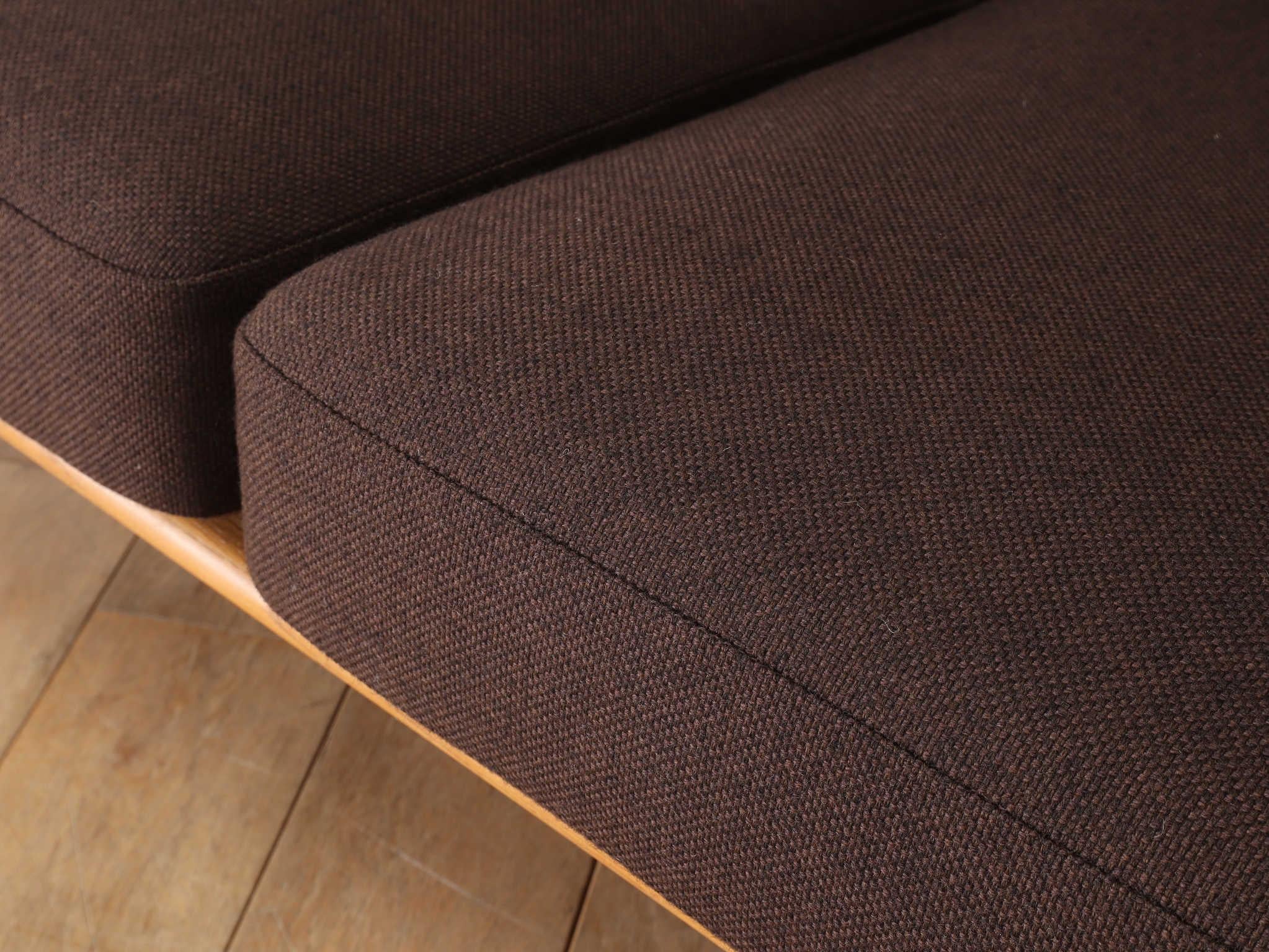 Fabric Hans Wegner GE-240 Sofa For Sale
