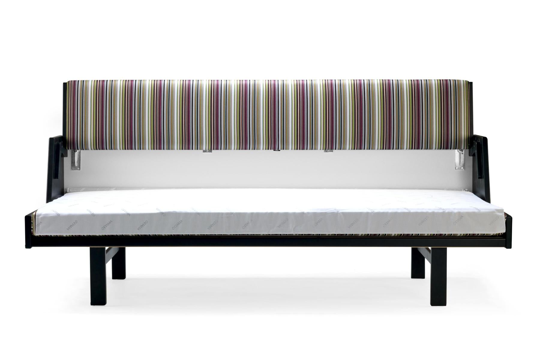 Mid-Century Modern Lit de jour GE-258 en chêne teinté de Hans Wegner en vente