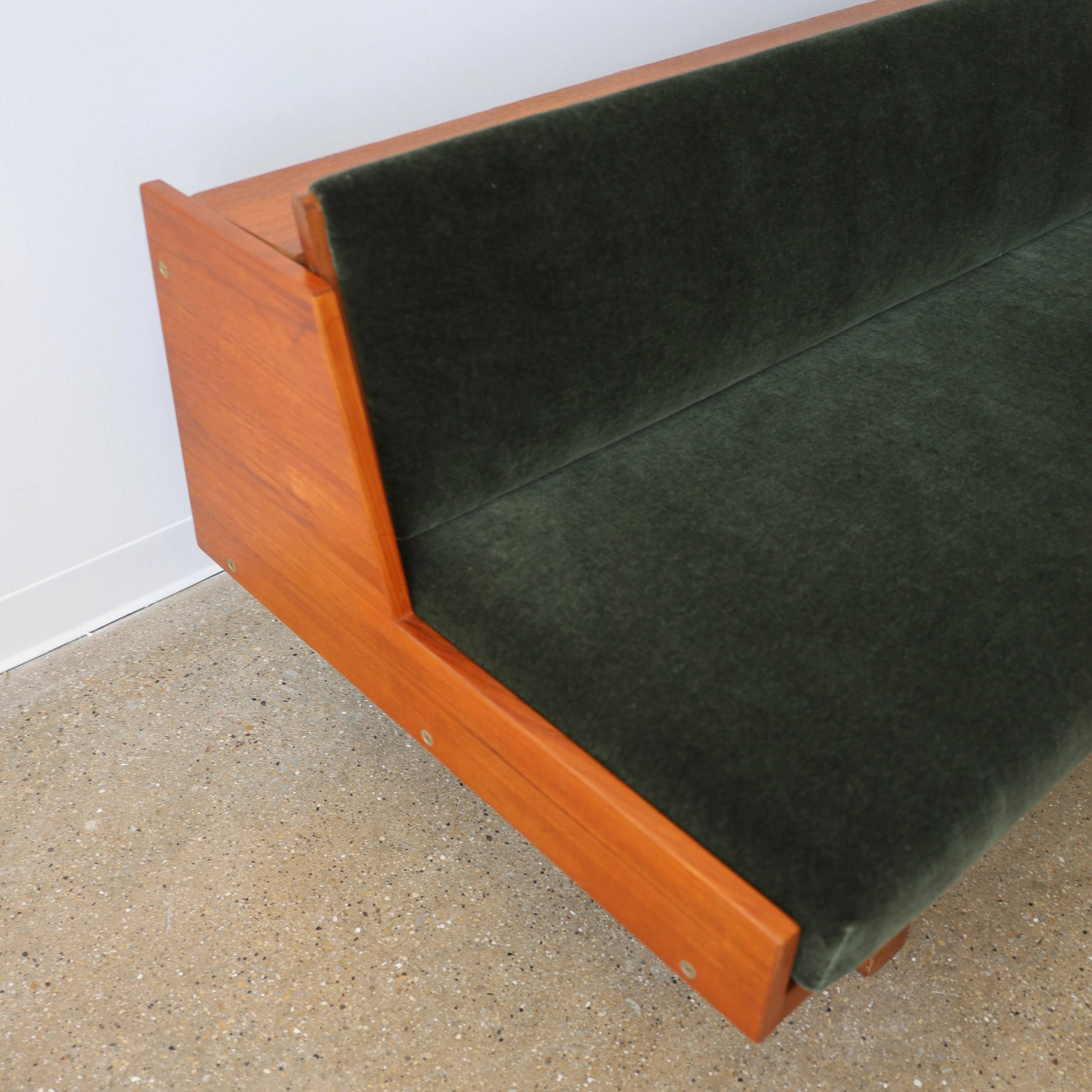 Danish Hans Wegner Ge-258 Daybed