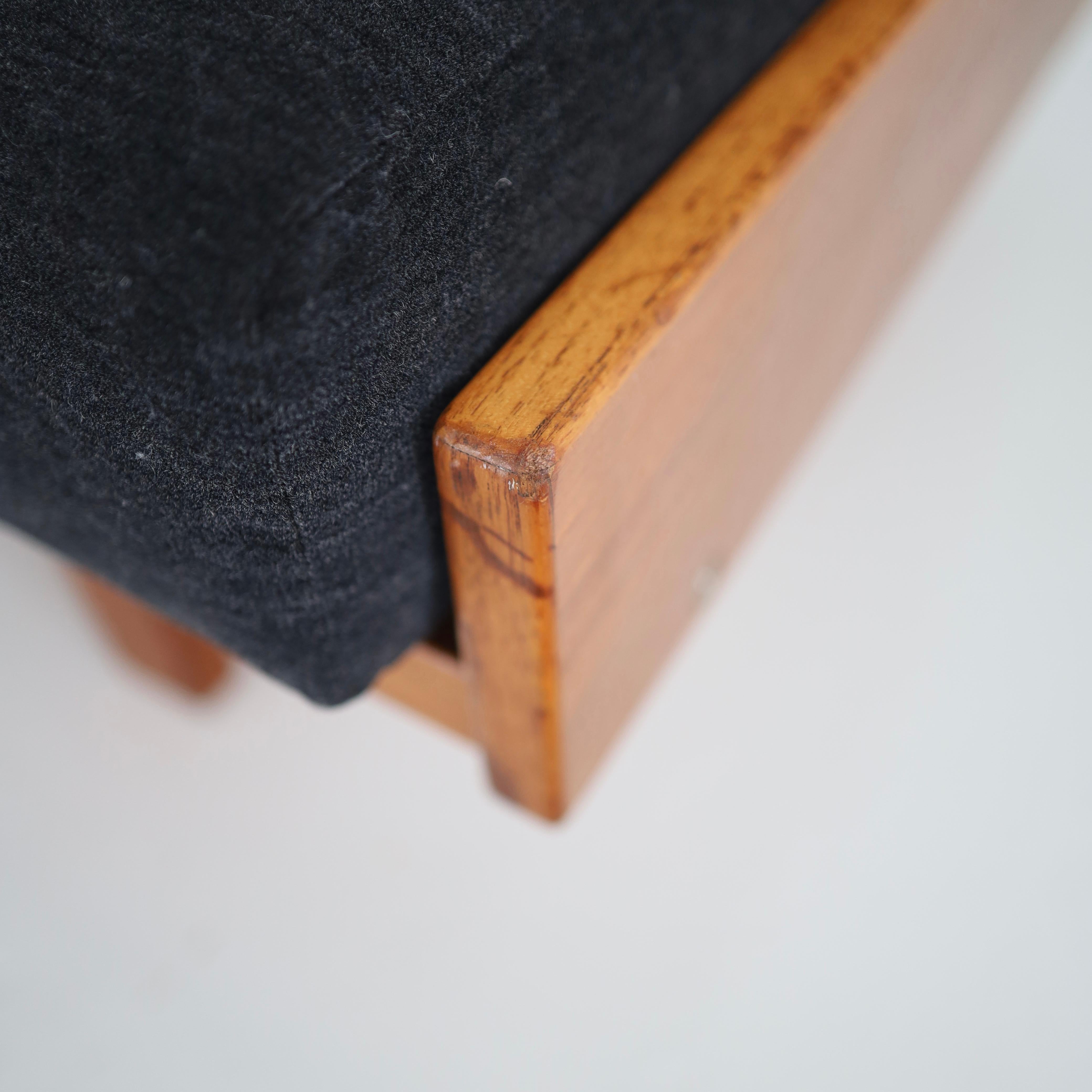 Mid-20th Century Hans Wegner Ge-258 Daybed For Sale