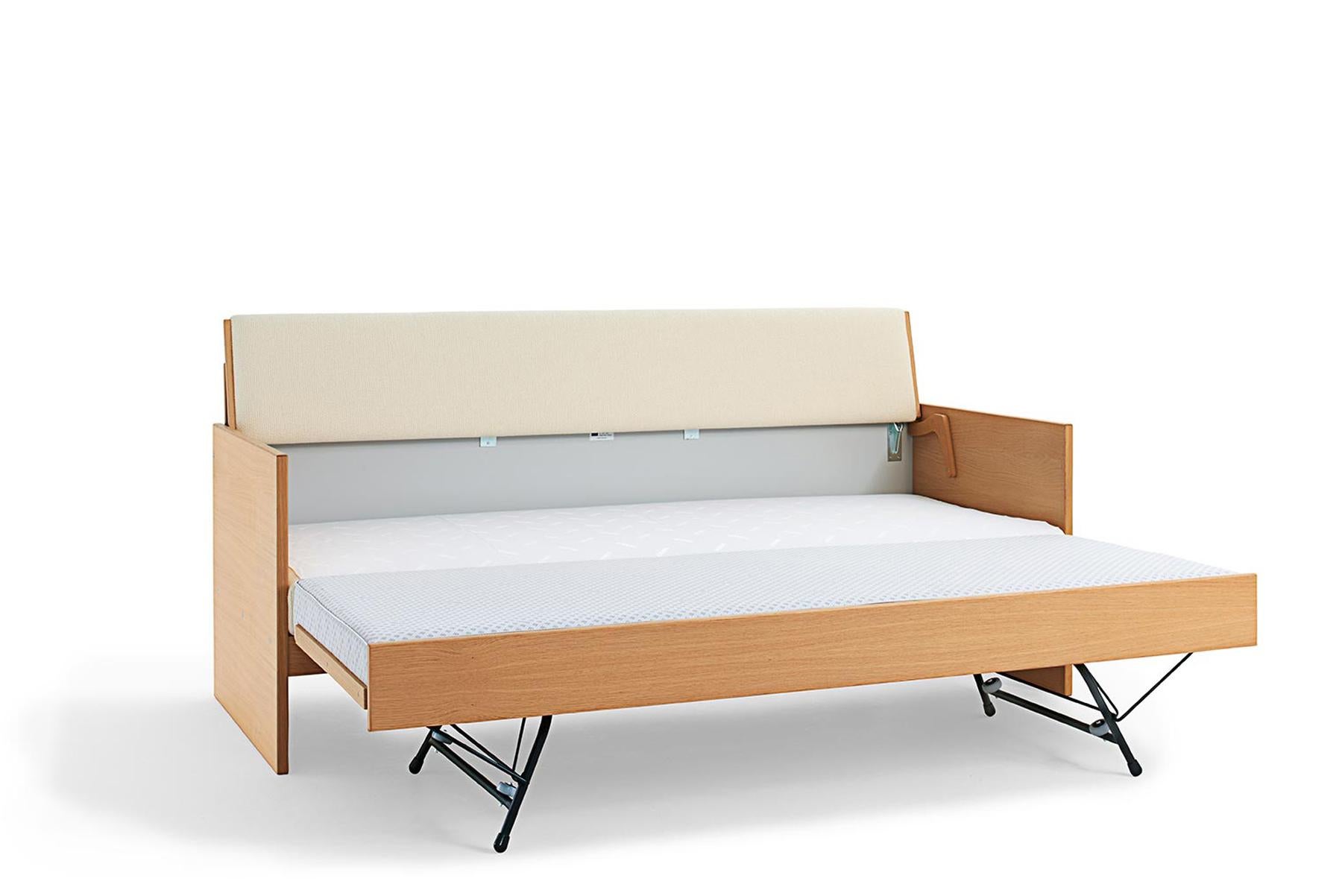 Danish Hans Wegner GE-261 Daybed, Stained Oak For Sale