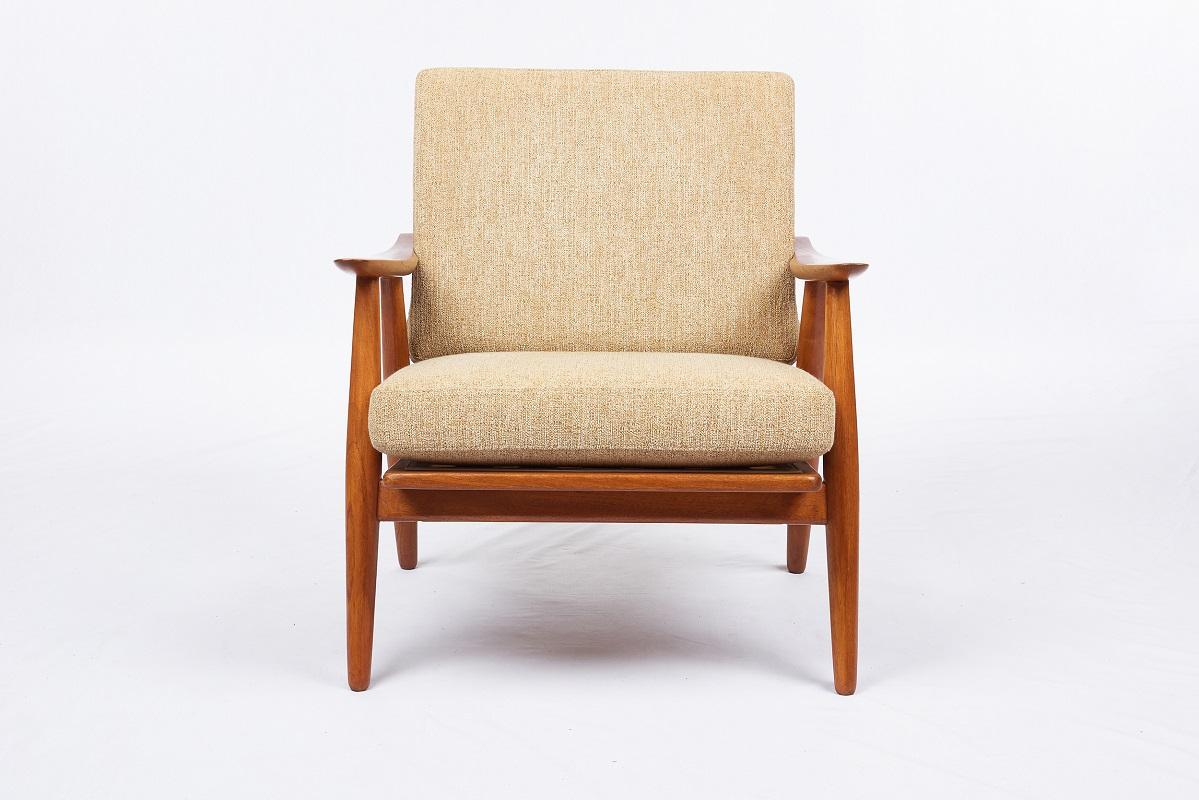 Hans Wegner GE-270 lounge chair designed in 1950 and Produced by GETAMA.
