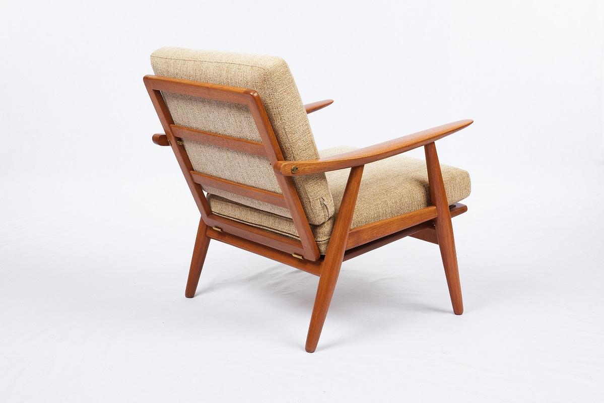 270 style chair