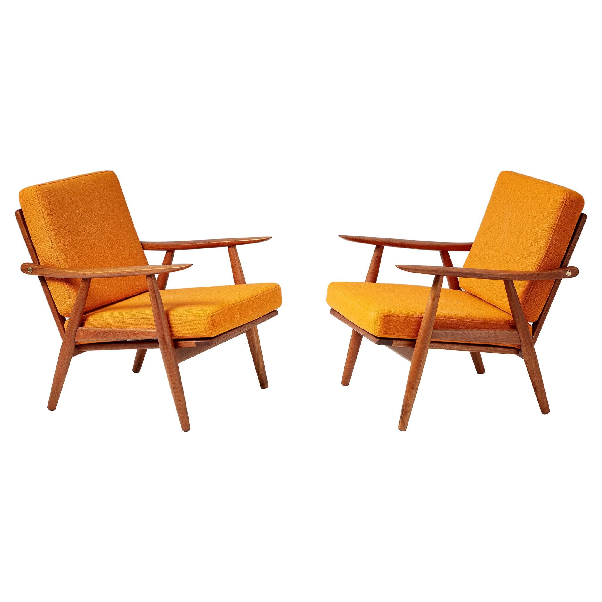 Hans Wegner GE-270 Pair of Lounge Chairs, Teak