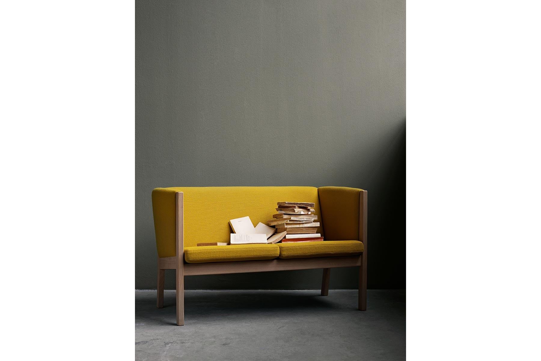 Hans Wegner GE 285 2-Seat Sofa, Stained Beech For Sale 1