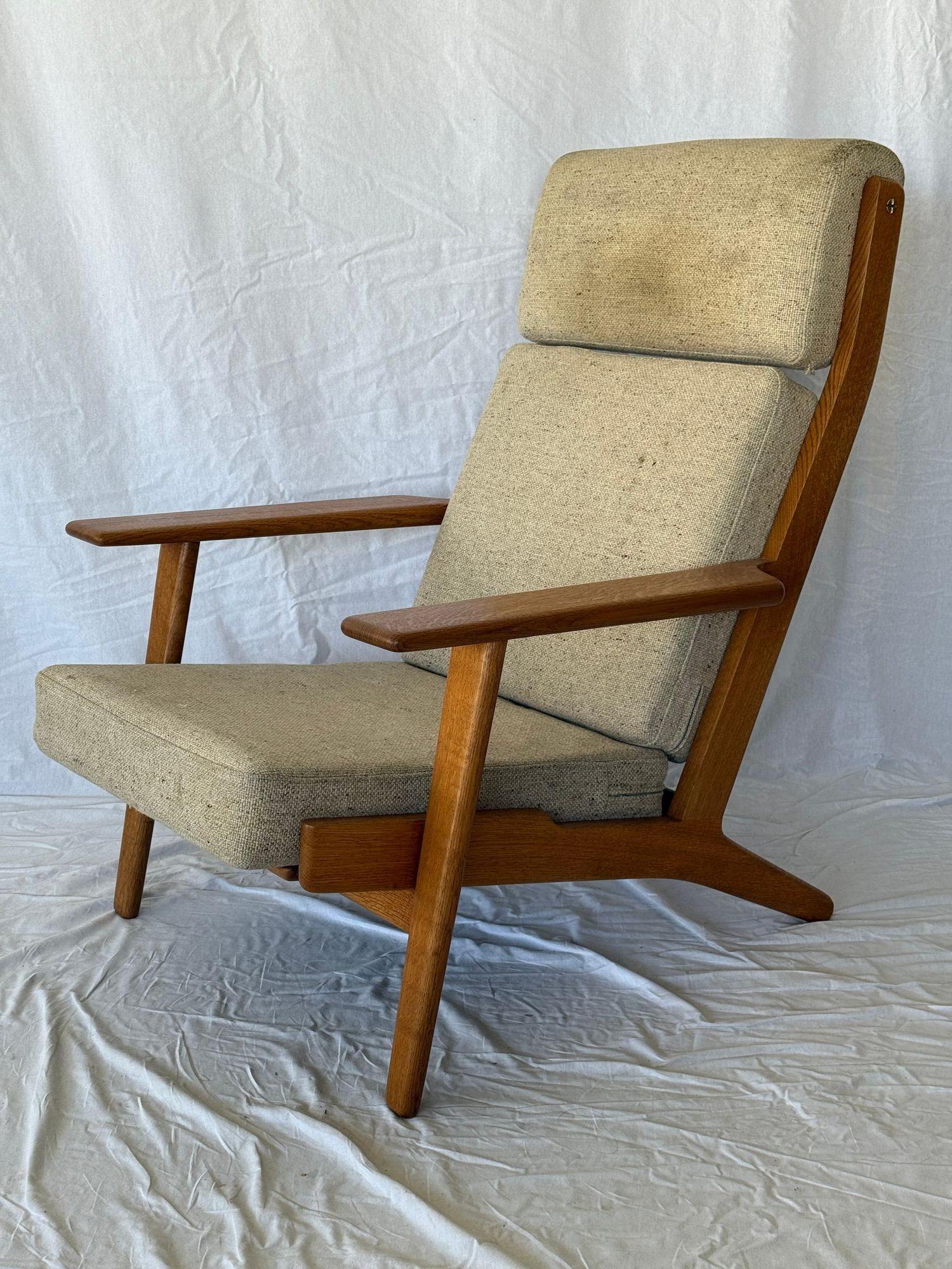 Danois Hans Wegner GE-290 Chaise longue à dossier haut en vente