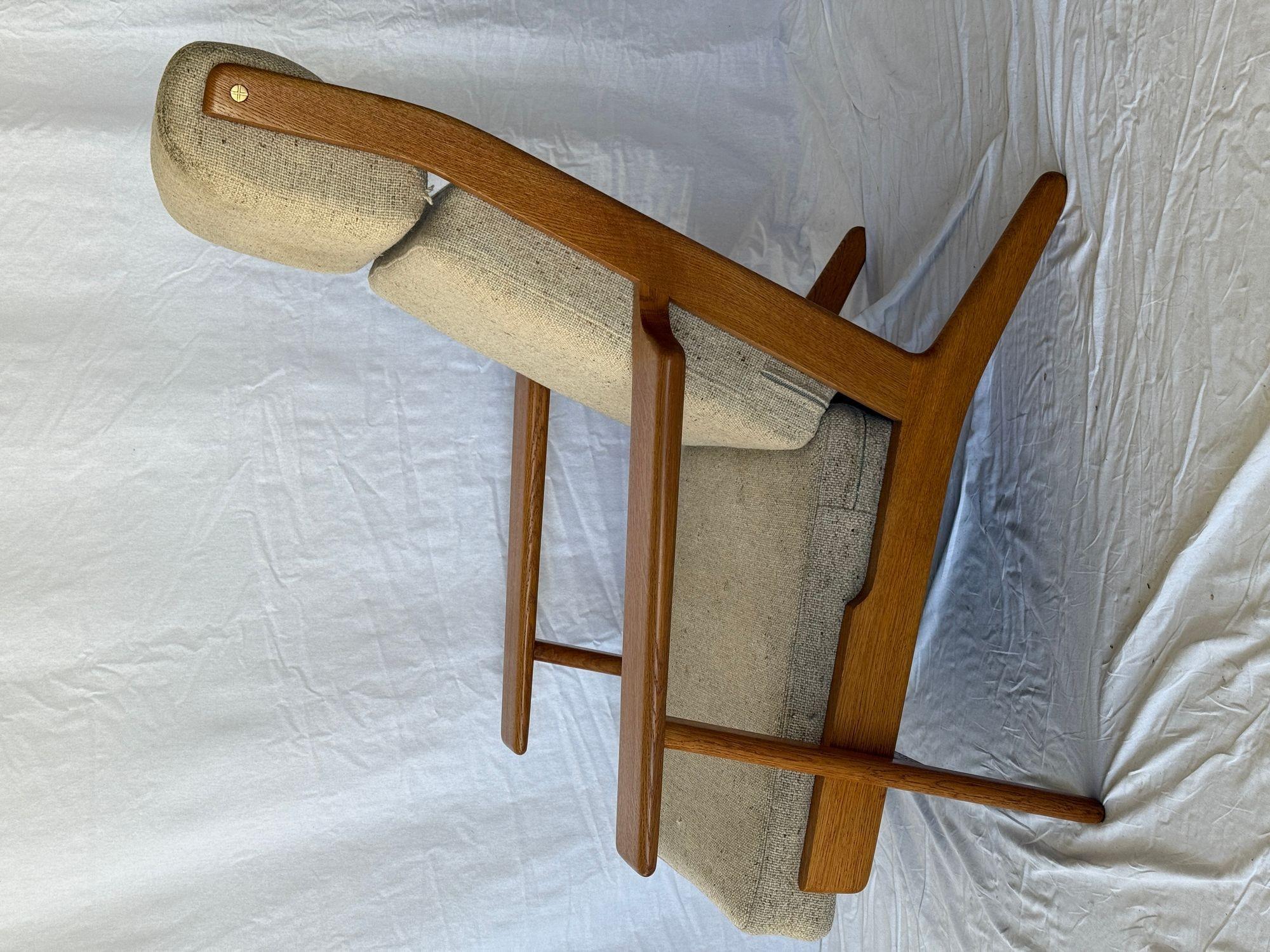 Hans Wegner GE-290 High Back Lounge Chair In Good Condition For Sale In Los Angeles, CA