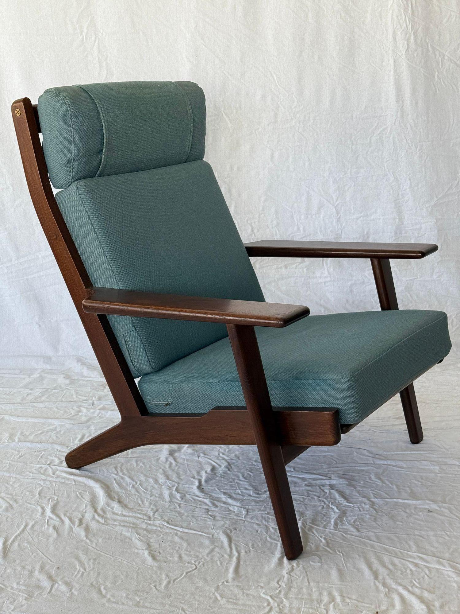 Hans Wegner GE-290 High Back Lounge Chair For Sale 2