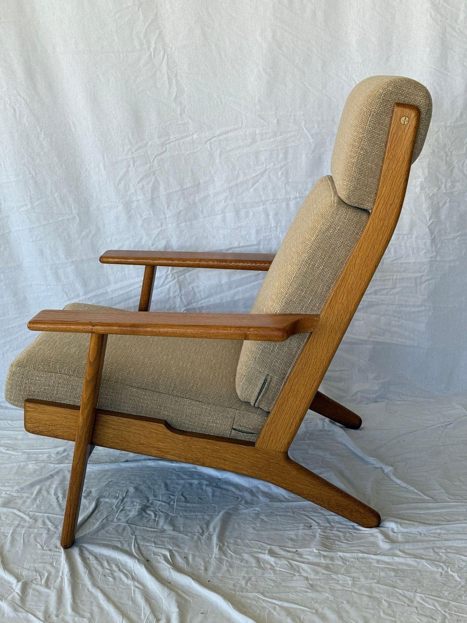 Scandinave moderne Hans Wegner GE 290 Chaise longue à dossier haut en vente