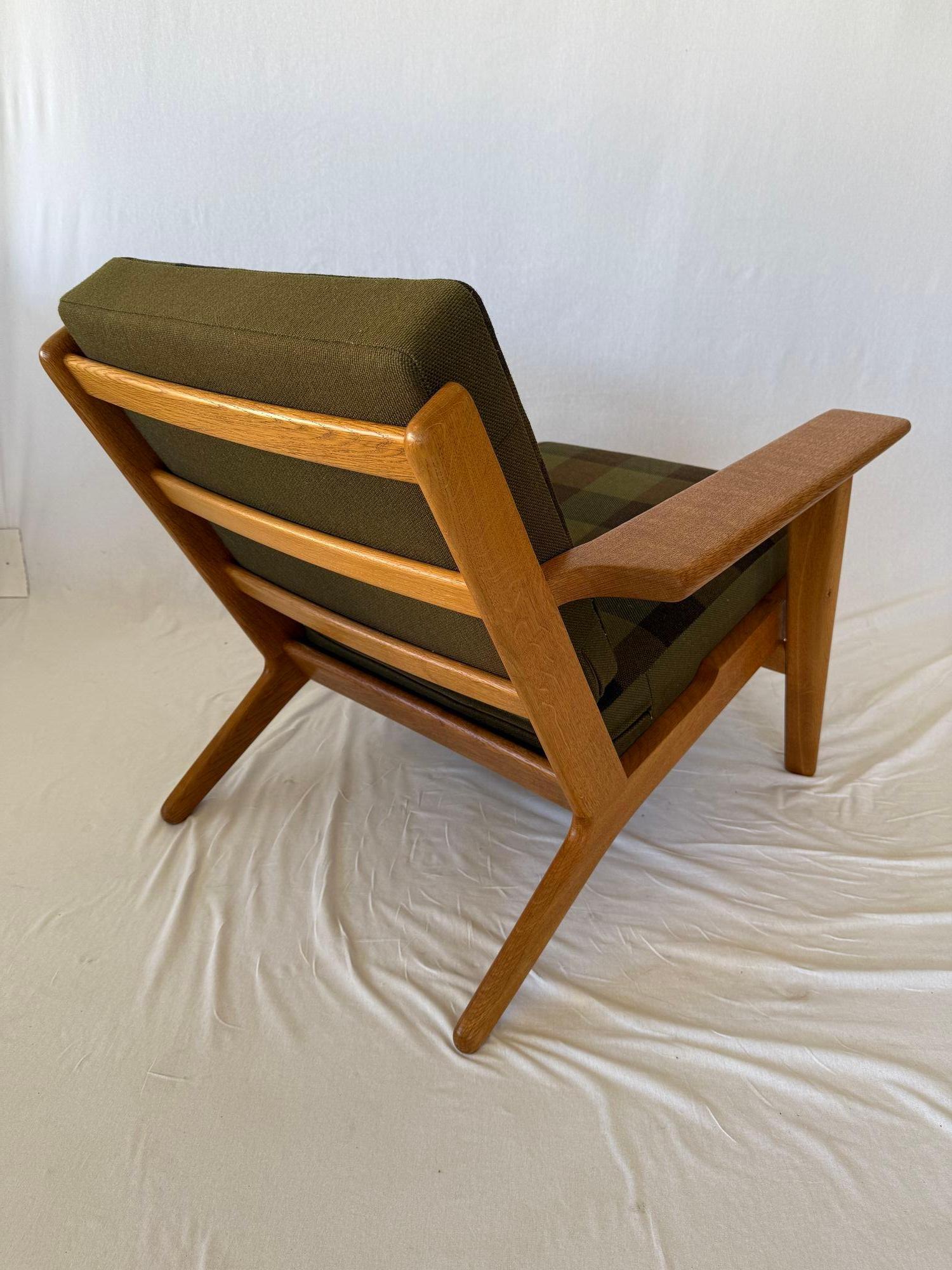 Hans Wegner GE-290 Lounge Chair 3