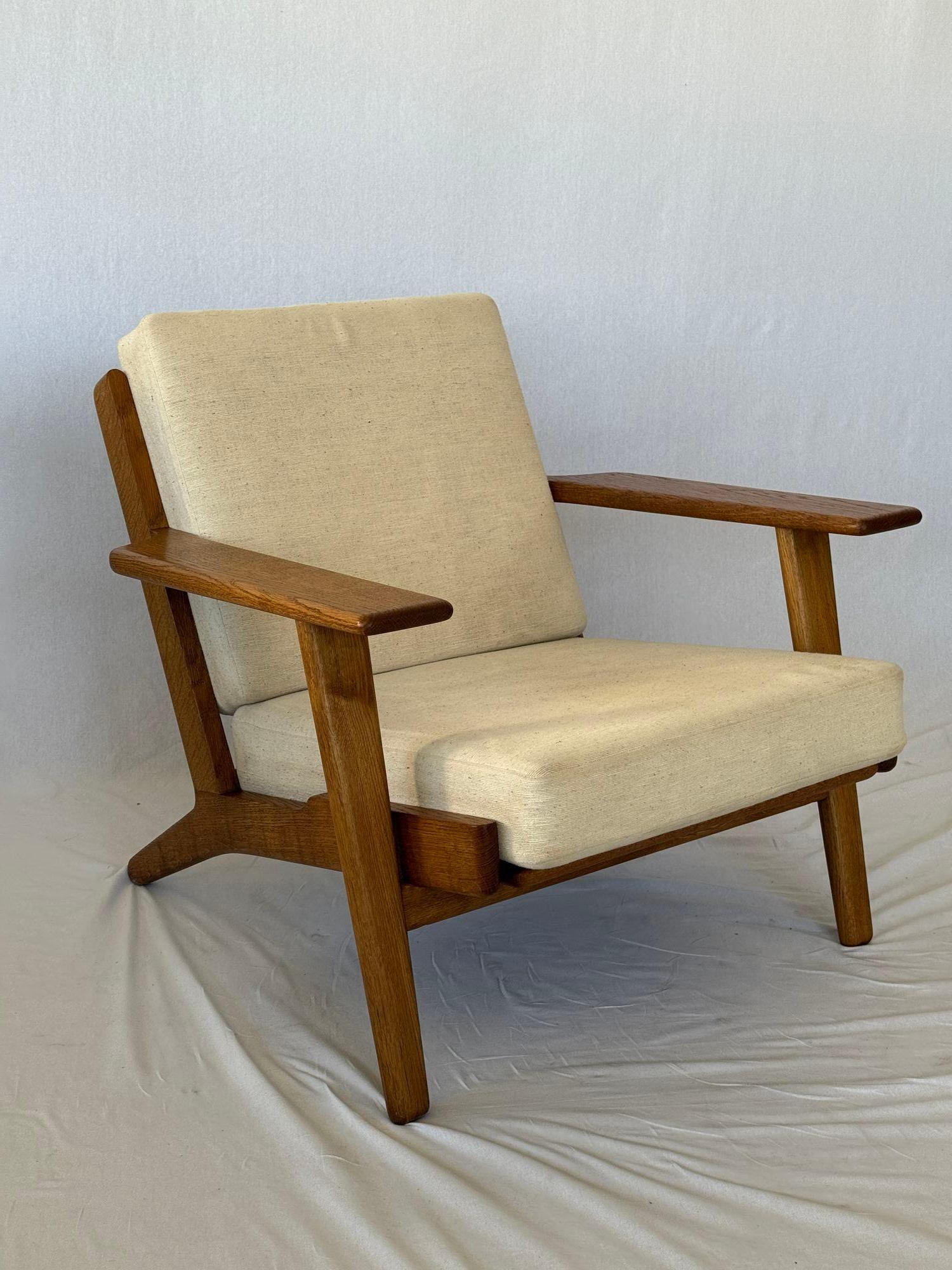 Hans Wegner GE-290 Lounge Chair 4
