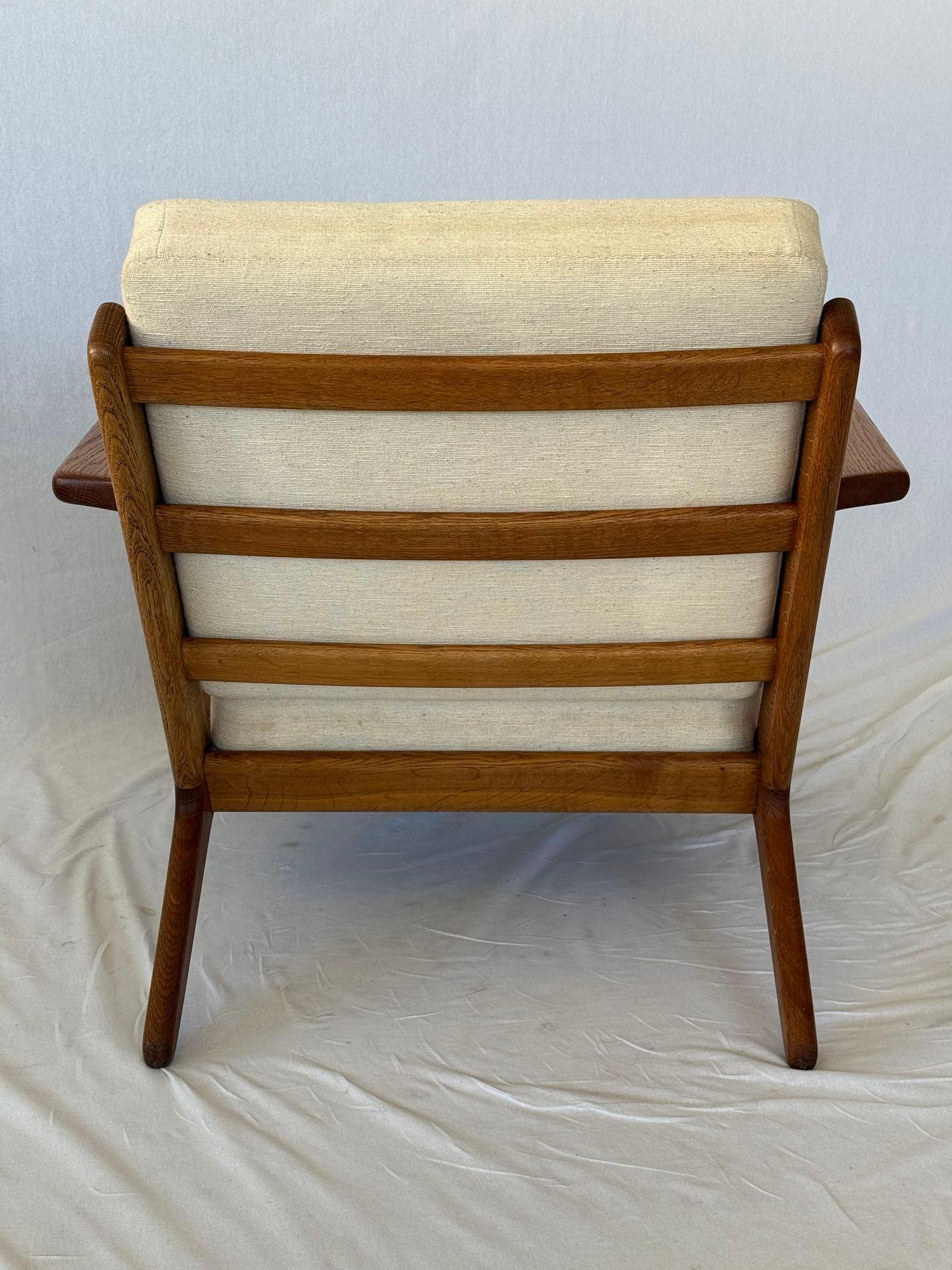 Fabric Hans Wegner GE-290 Lounge Chair
