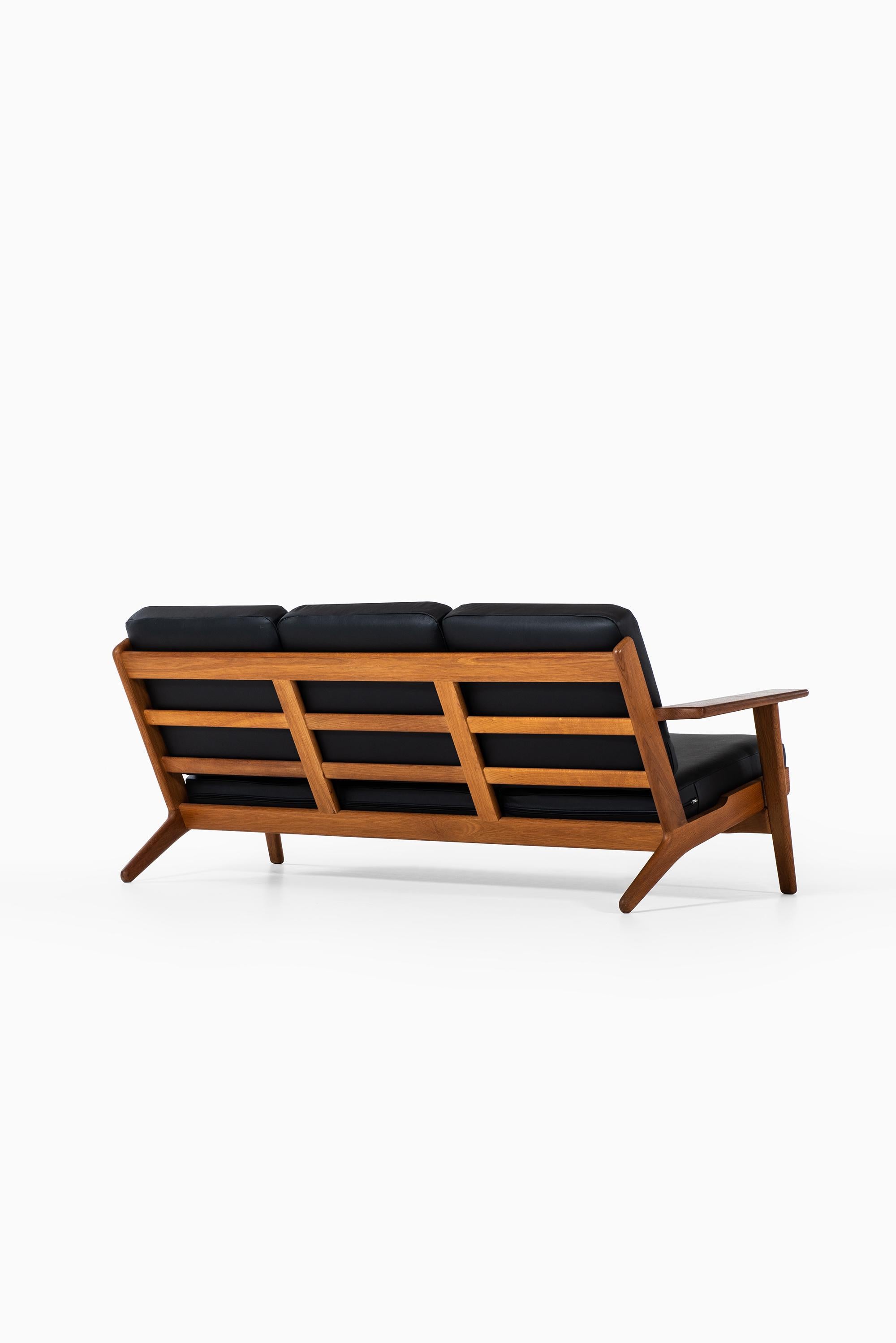 Scandinavian Modern Hans Wegner GE-290 Sofa by GETAMA in Denmark
