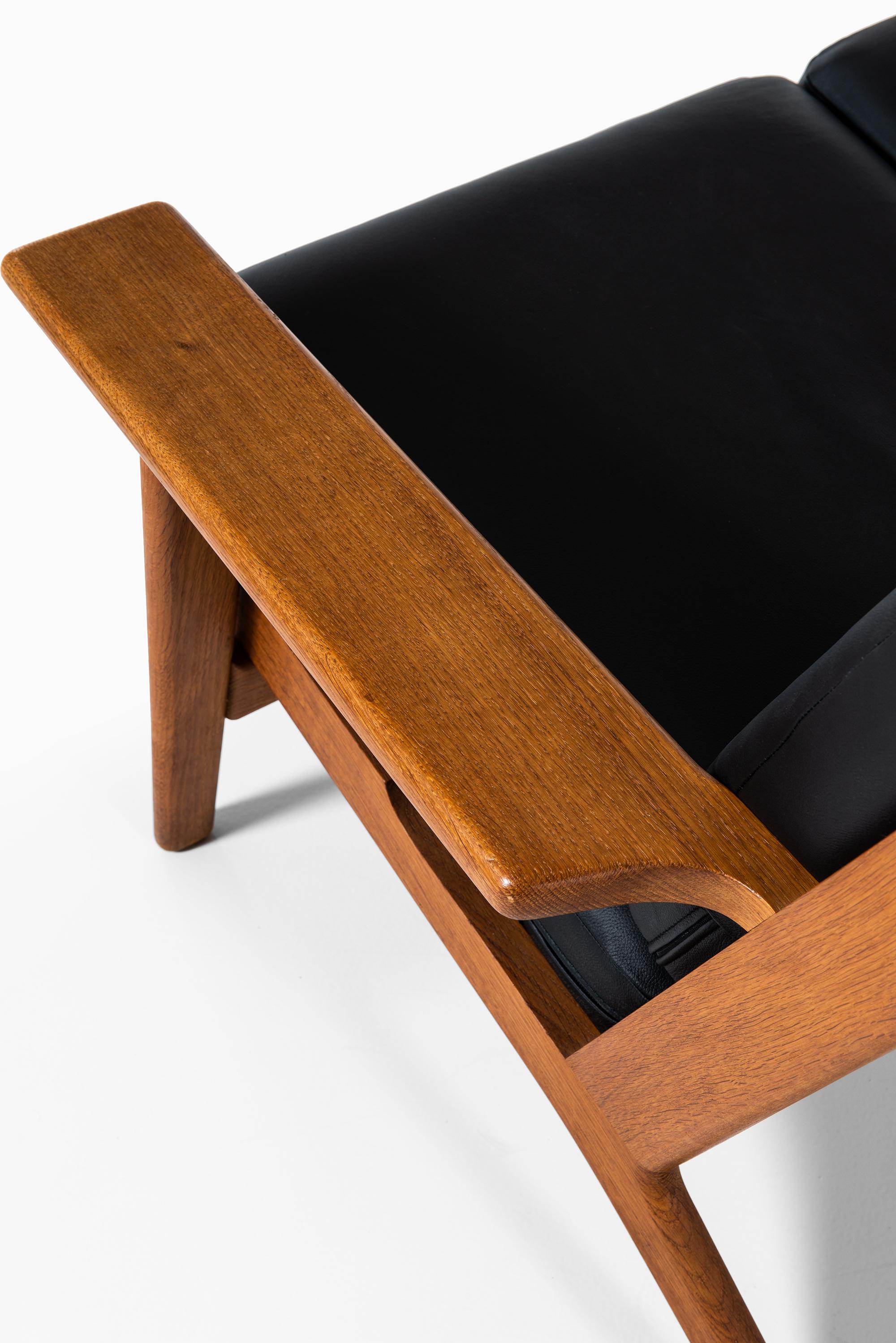 Hans Wegner GE-290 Sofa by GETAMA in Denmark In Good Condition In Limhamn, Skåne län