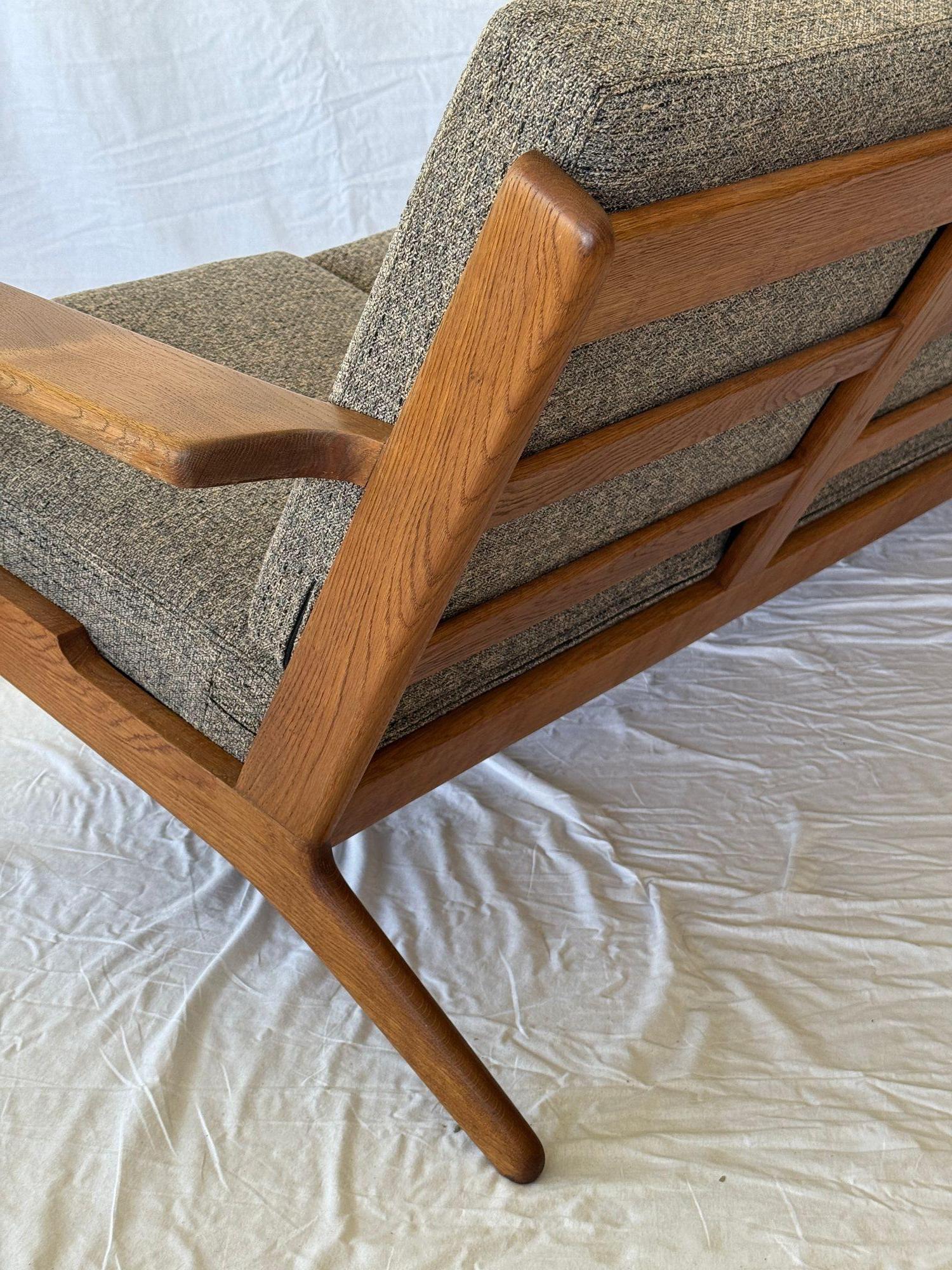 Hans Wegner GE-290 Sofa For Sale 3