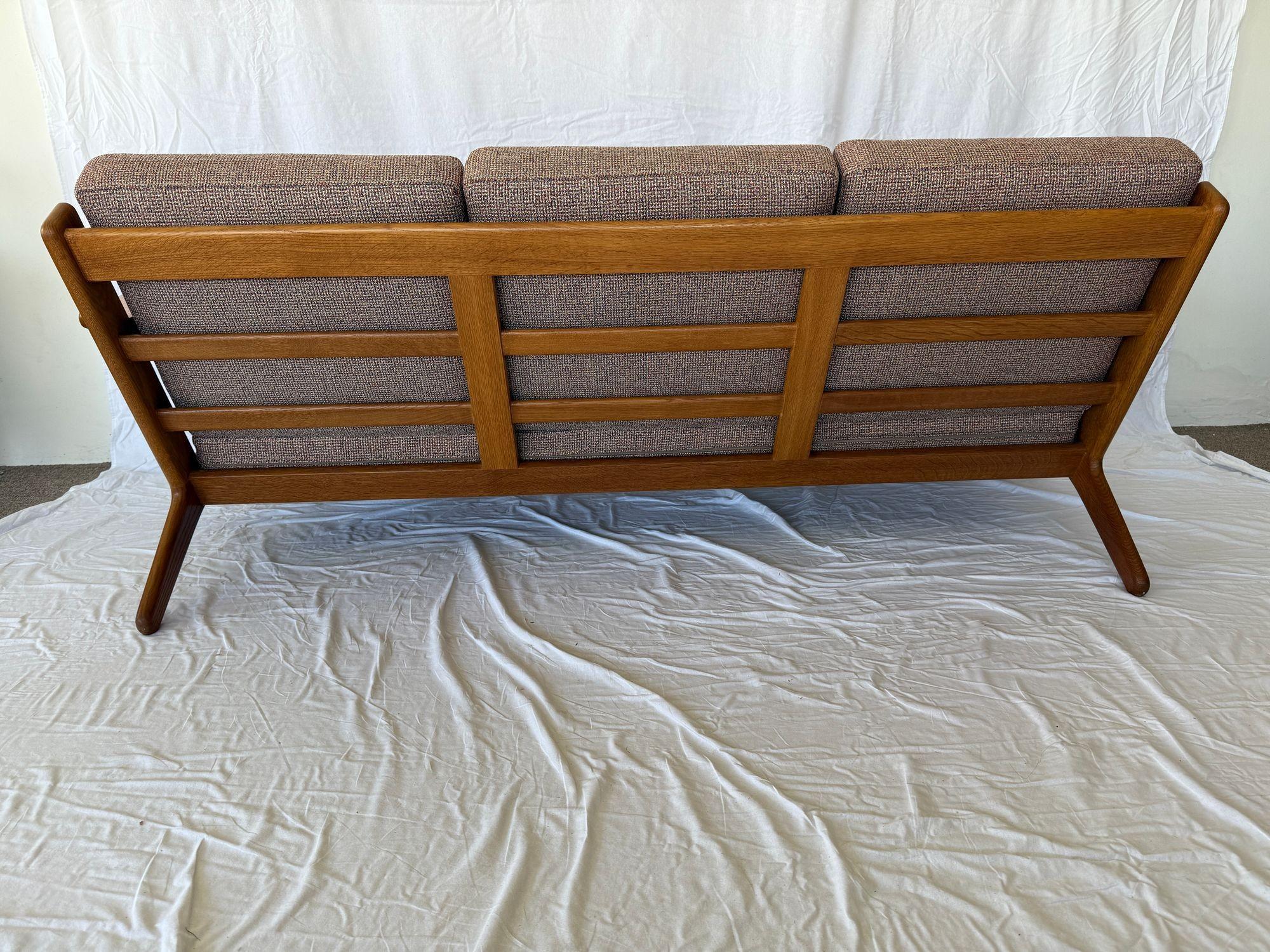 Danish Hans Wegner GE-290 Sofa For Sale