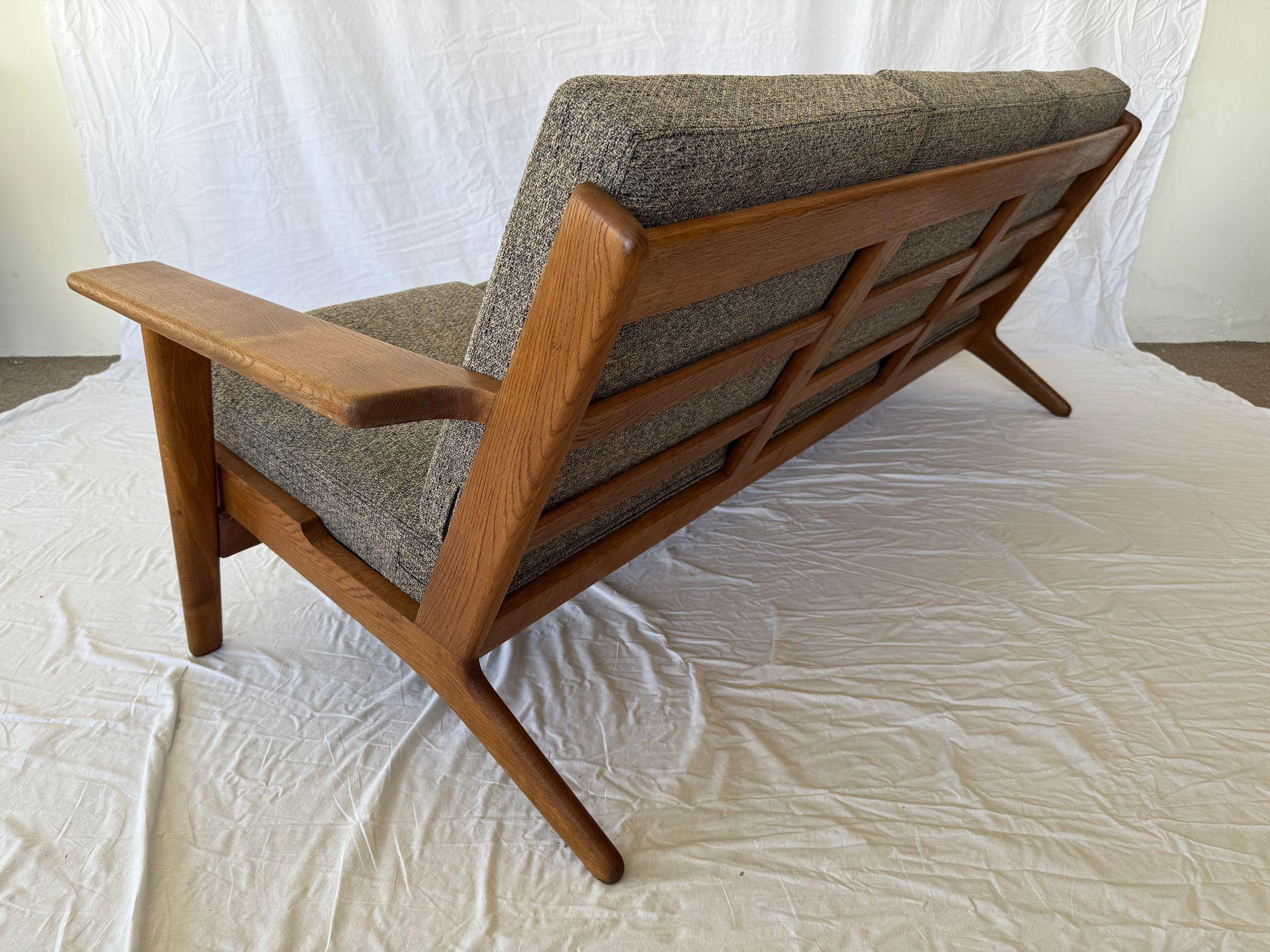 Danish Hans Wegner GE-290 Sofa For Sale