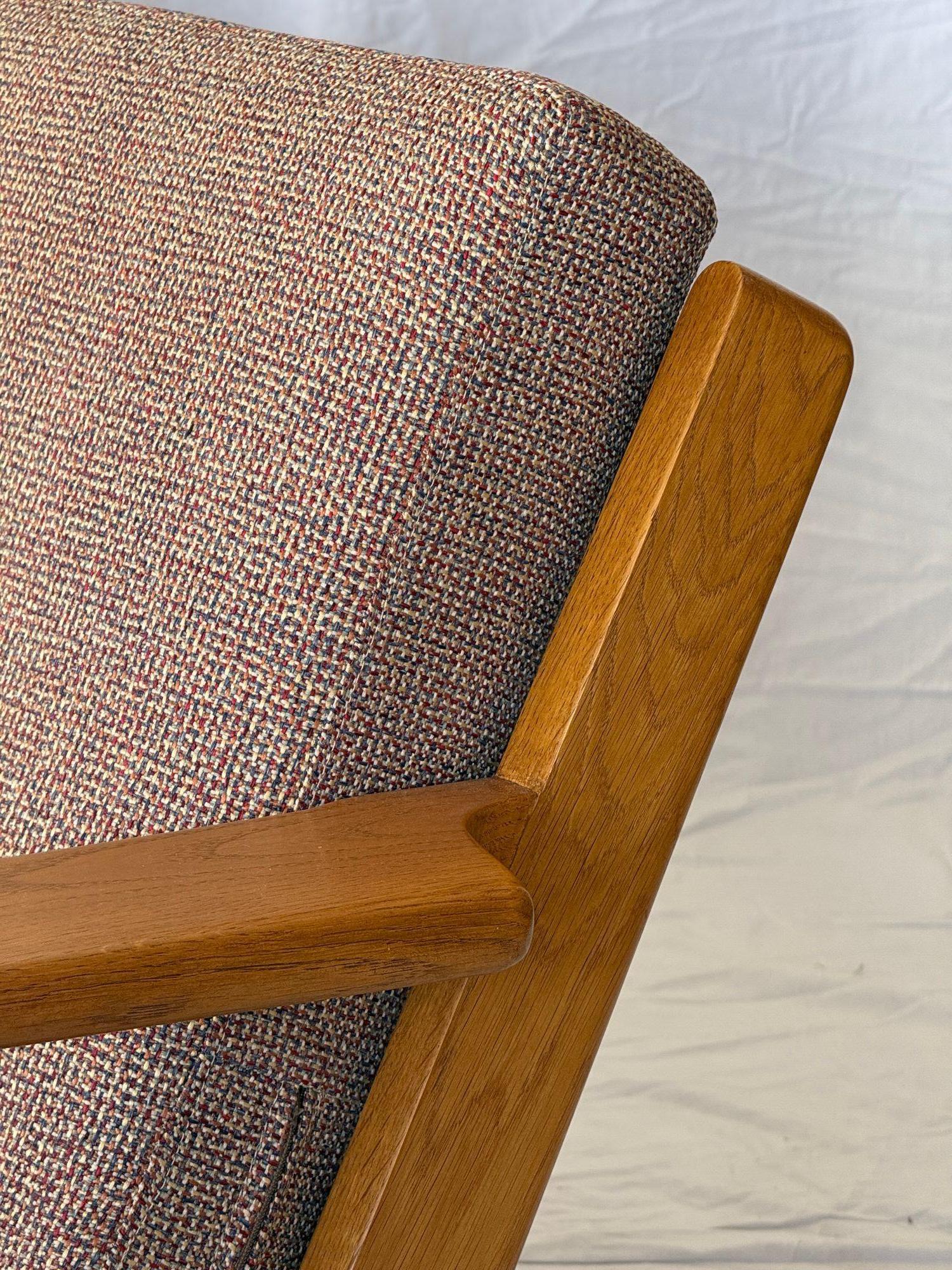 Mid-20th Century Hans Wegner GE-290 Sofa For Sale