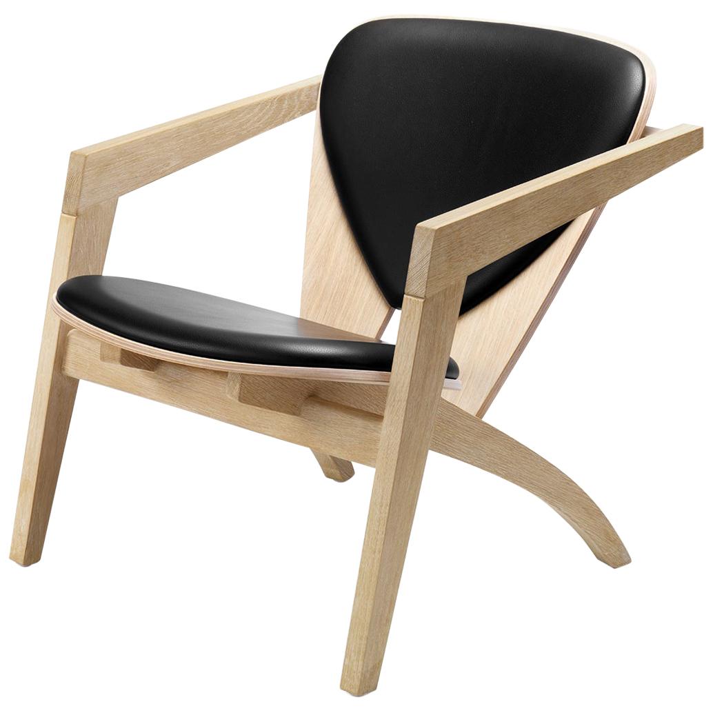 Hans Wegner GE-460 Butterfly Lounge Chair, Oak laccato