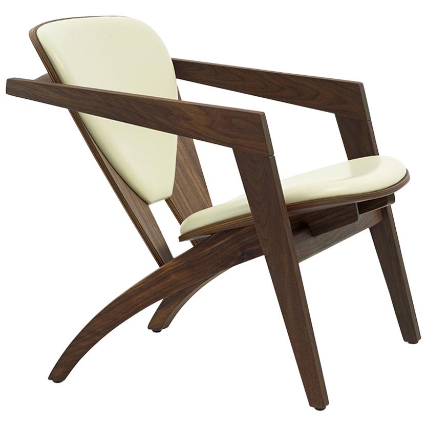 Hans Wegner GE-460 Butterfly Lounge Chair, Oiled Walnut For Sale
