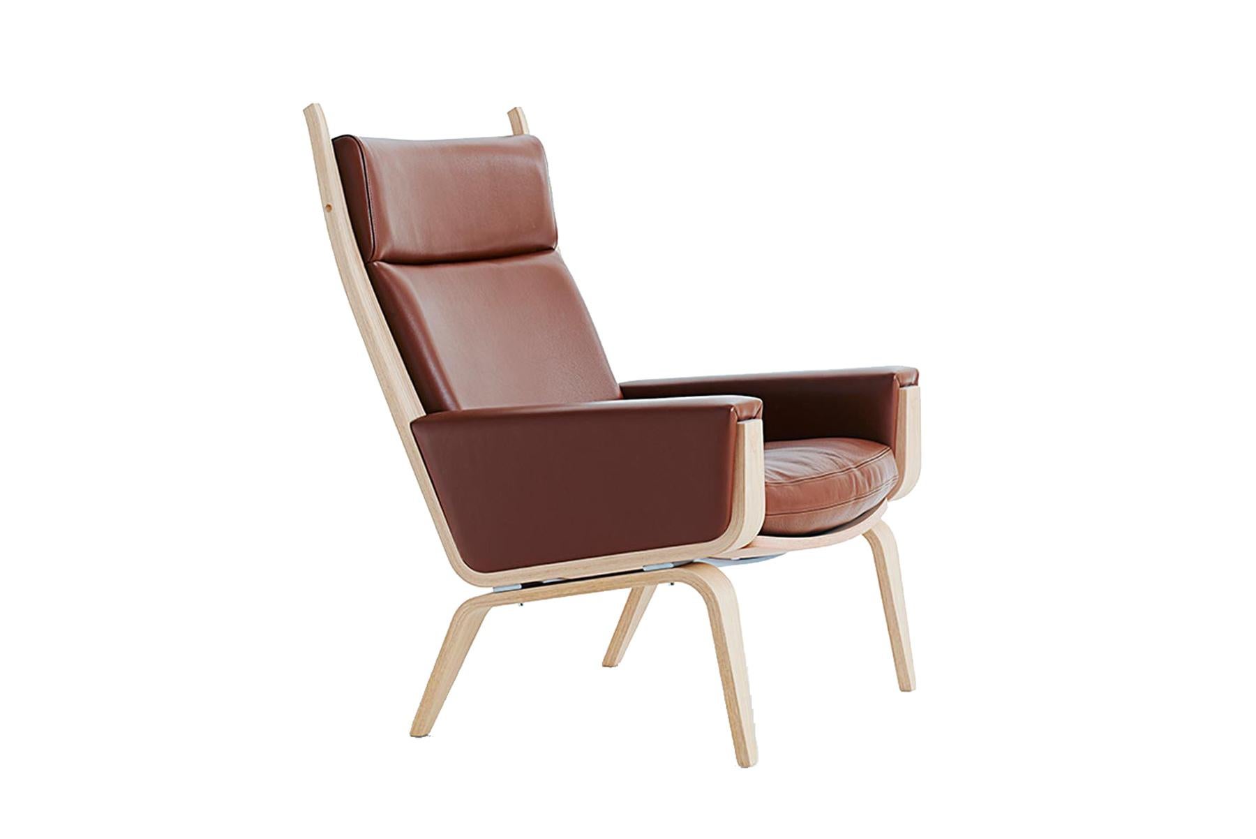 Designed in 1967 by Hans Wegner, the 501A highback lounge chair blends timeless elegance and comfort. Crafted in laminated, bent oak and hand built at Getama’s factory in Gedsted, Denmark by skilled cabinetmakers using traditional Scandinavian