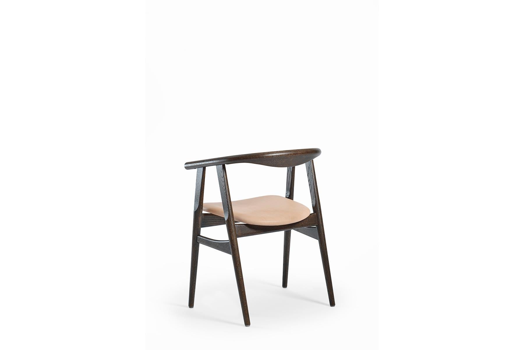 Hans Wegner GE-525 Dining Chair, Lacquered Beech For Sale 3