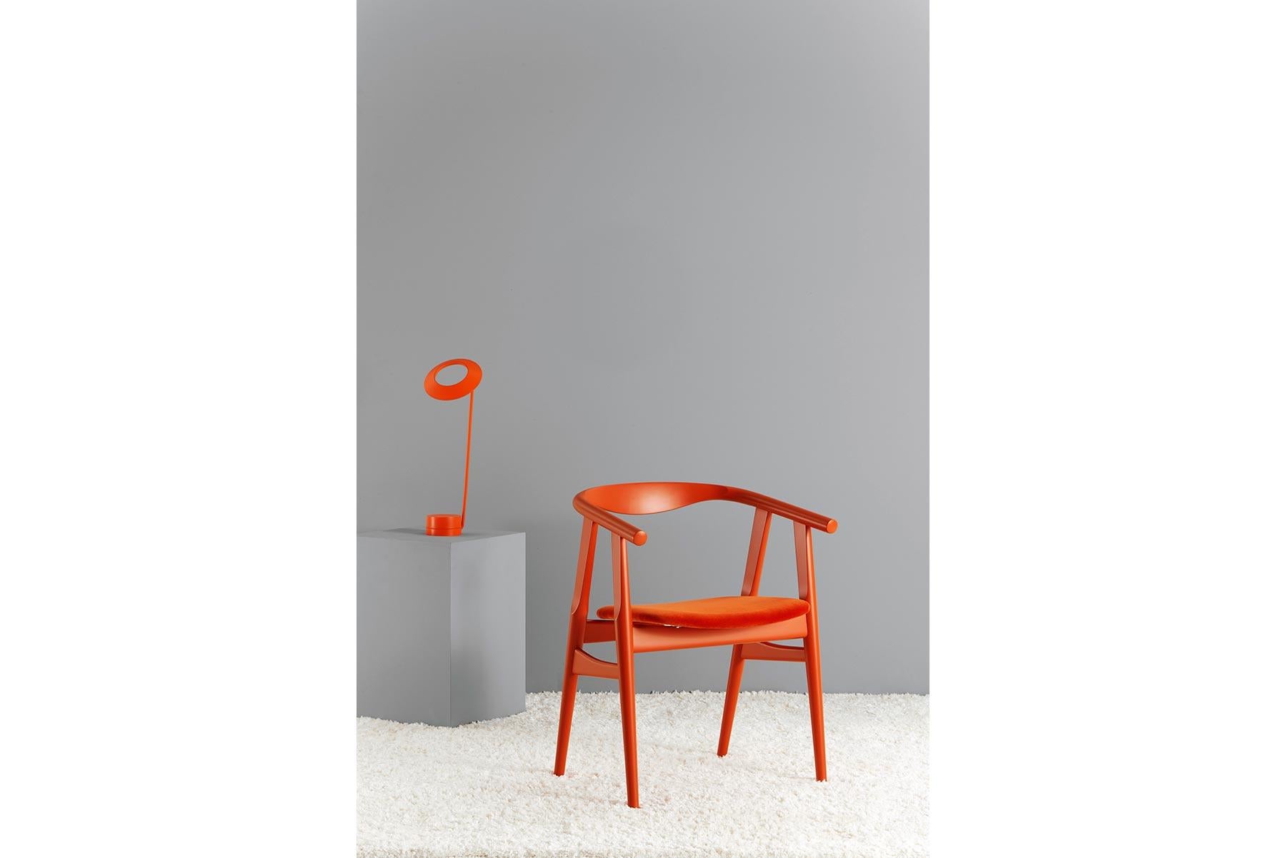 Hans Wegner GE-525 Esszimmerstuhl, lackierte Eiche im Angebot 9