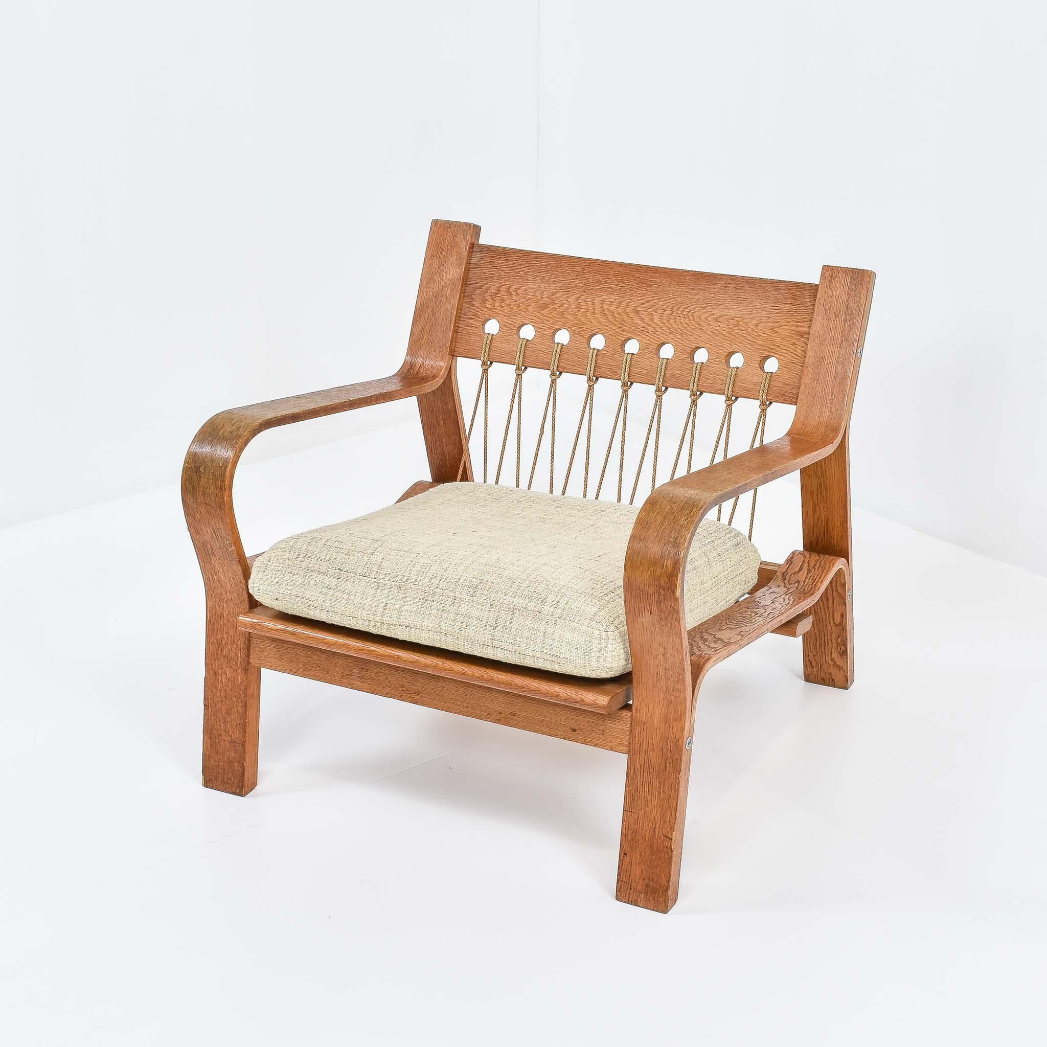 Danish Lounge Chair by Hans Wegner for GETAMA, model 'GE 671' 2