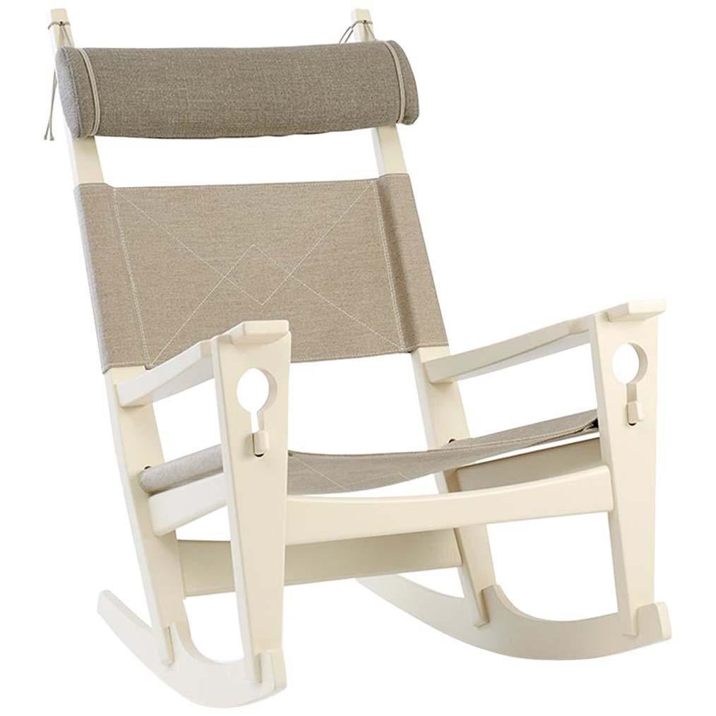 Hans Wegner GE-673 Keyhole Rocker in Canvas, Lacquered Beech For Sale