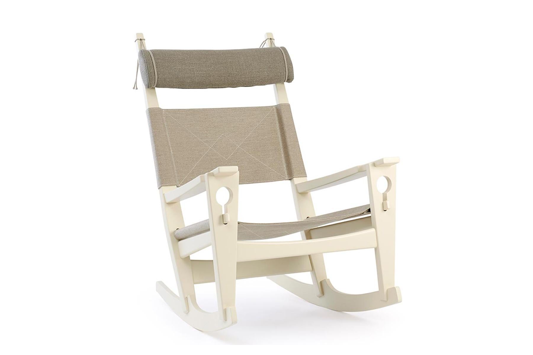 Danish Hans Wegner GE-673 Keyhole Rocker in Canvas, Lacquered Oak For Sale