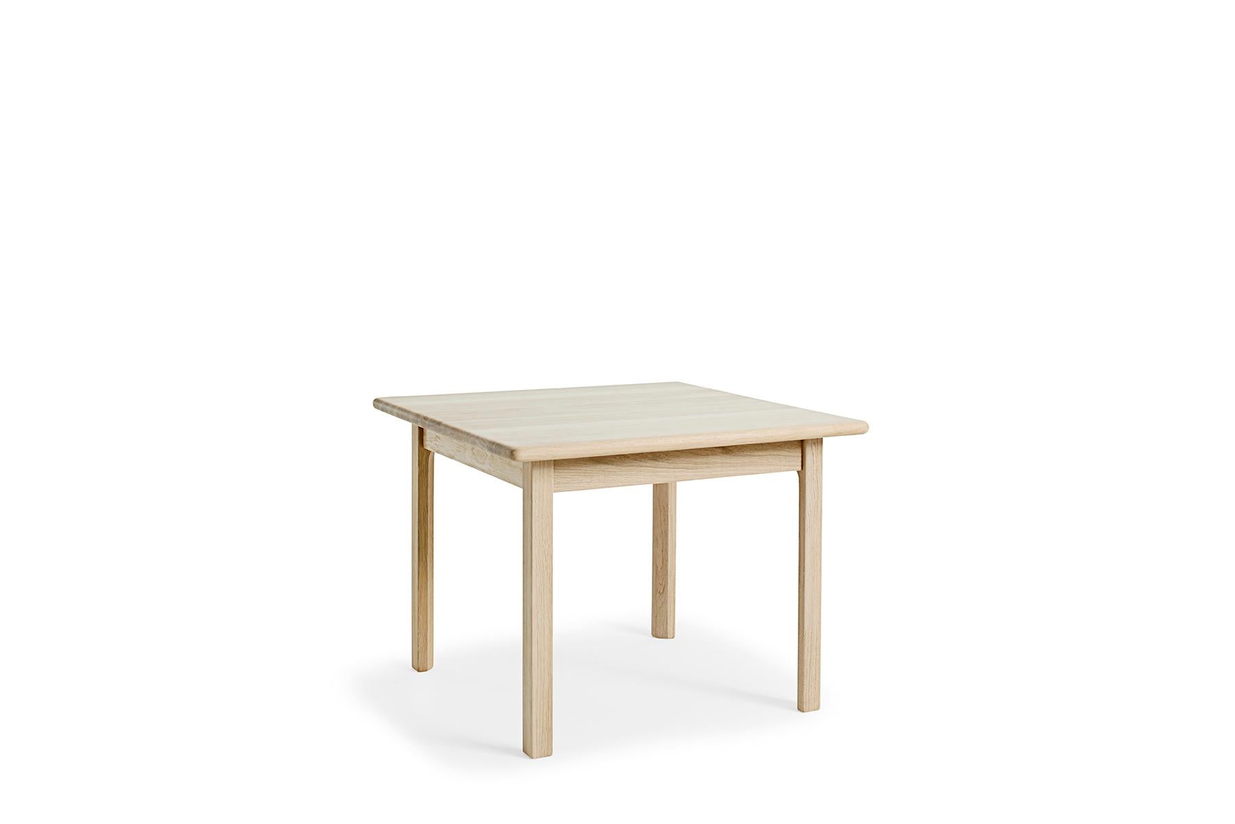 Danese Tavolino Hans Wegner GE - 80/86 in vendita