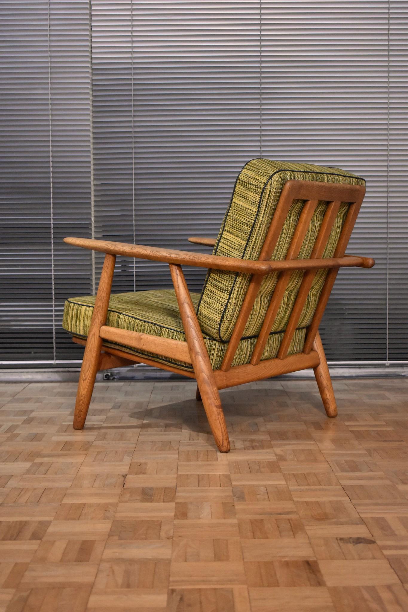 Hans Wegner GE240 Cigar Chair with Original Upholstery 6