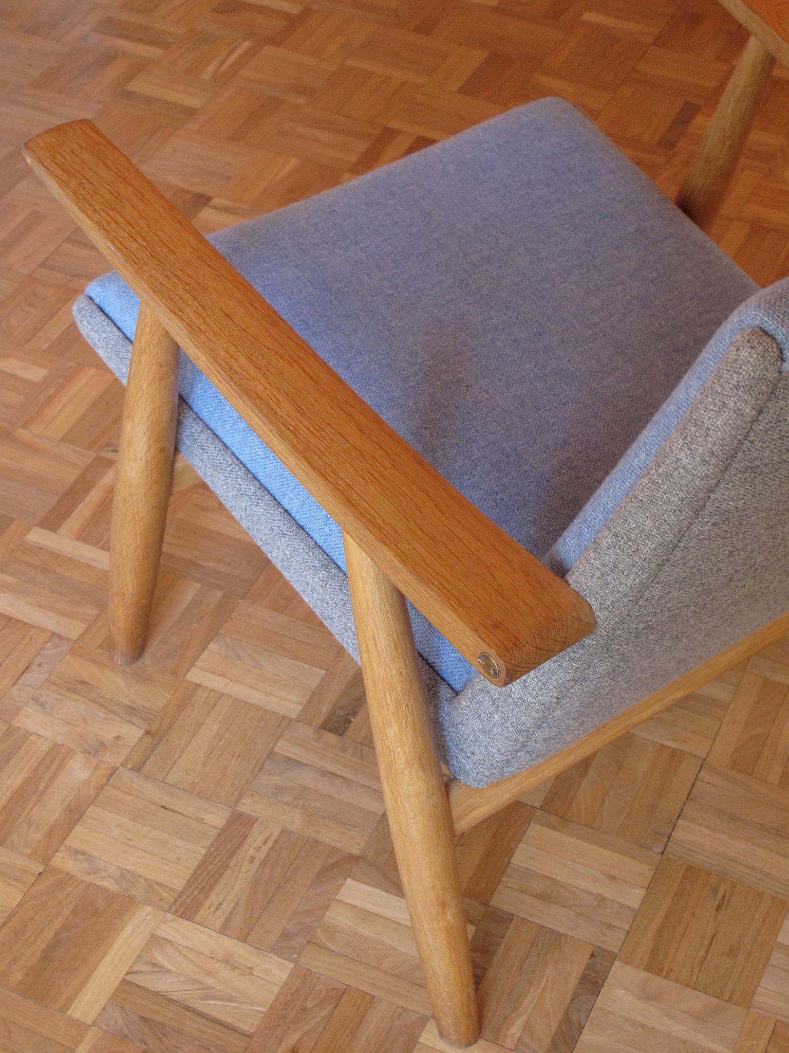 Scandinavian Modern Hans Wegner GE260 Oak Chair for GETAMA