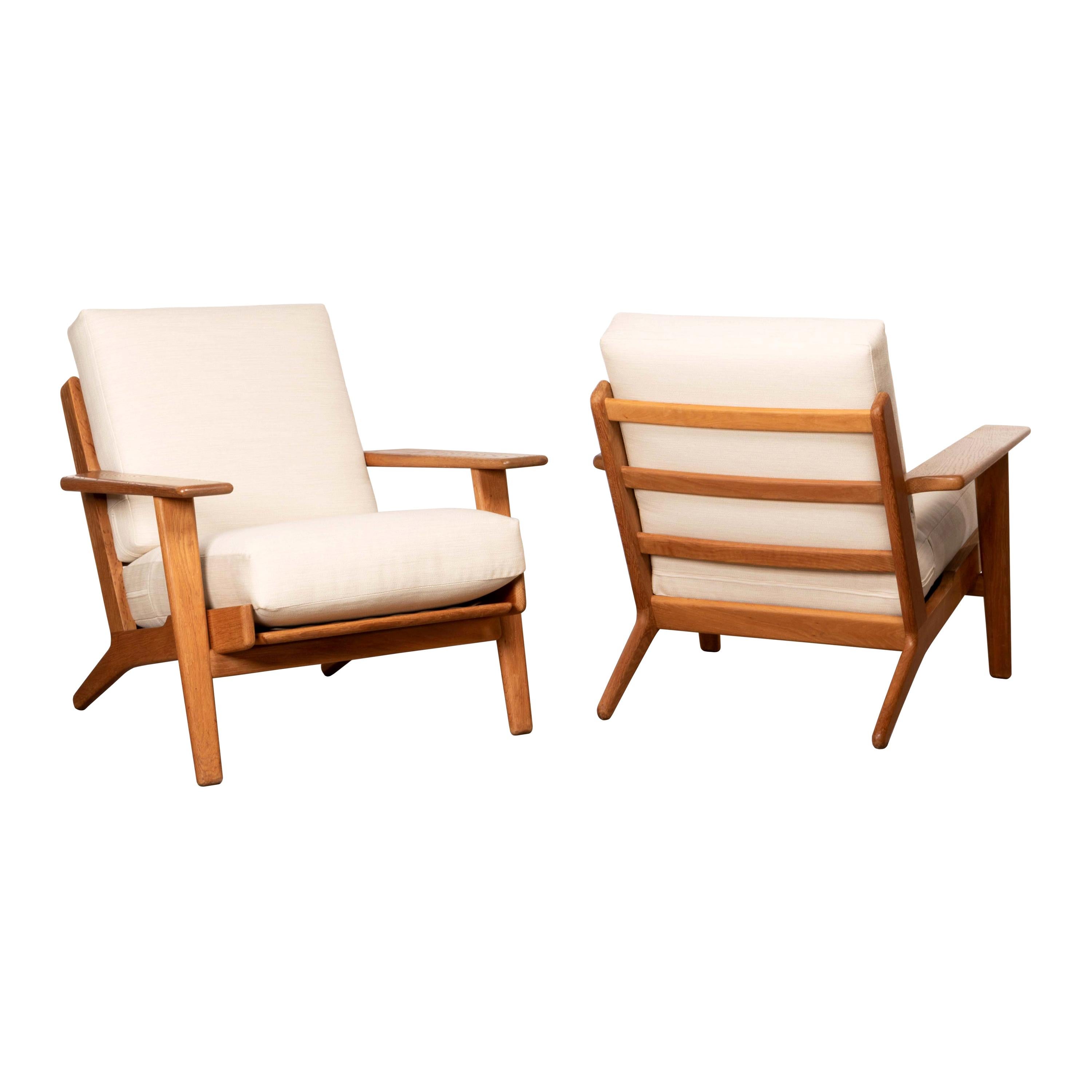 Hans Wegner GE290 Pair Easy Chairs in Light Beige Wool for GETAMA, Denmark