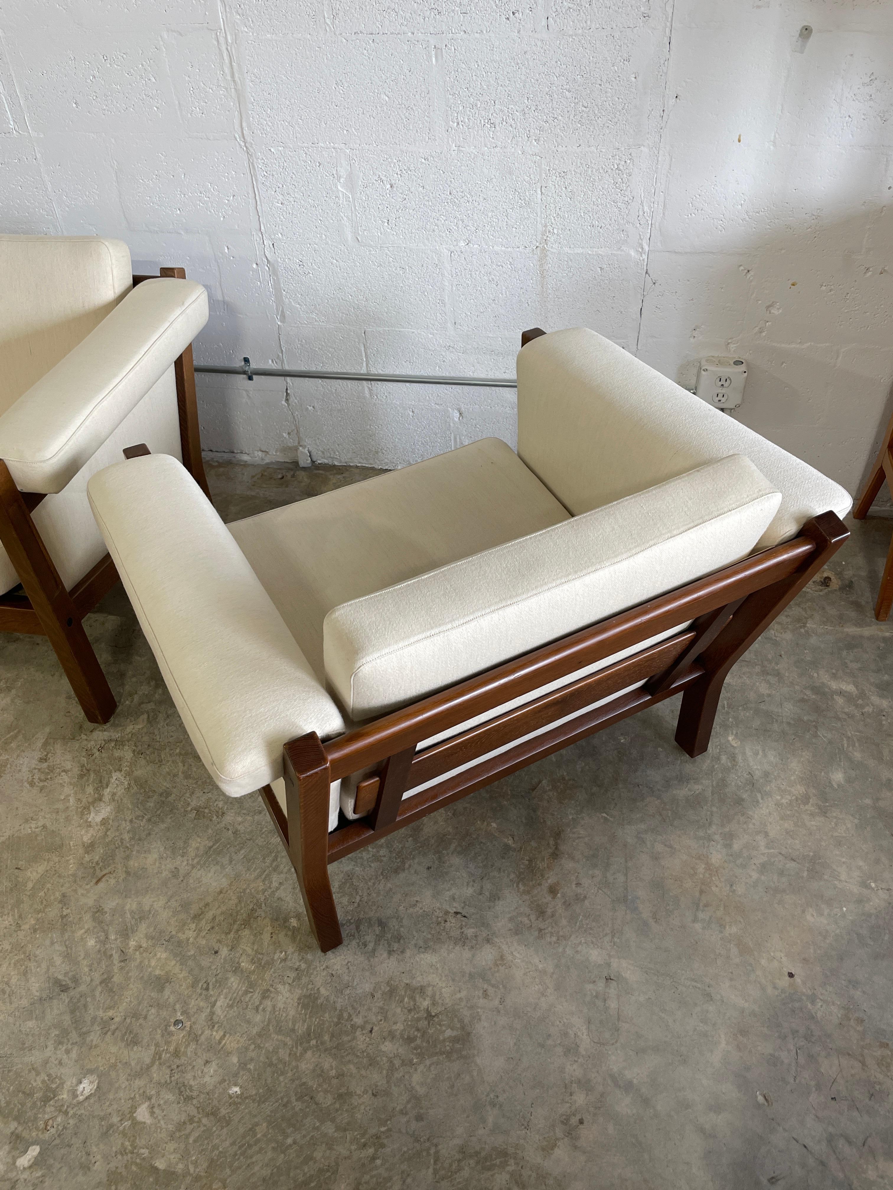 Hans Wegner Ge40 Getama Danish Modern of Lounge Chairs - a Pair For Sale 5
