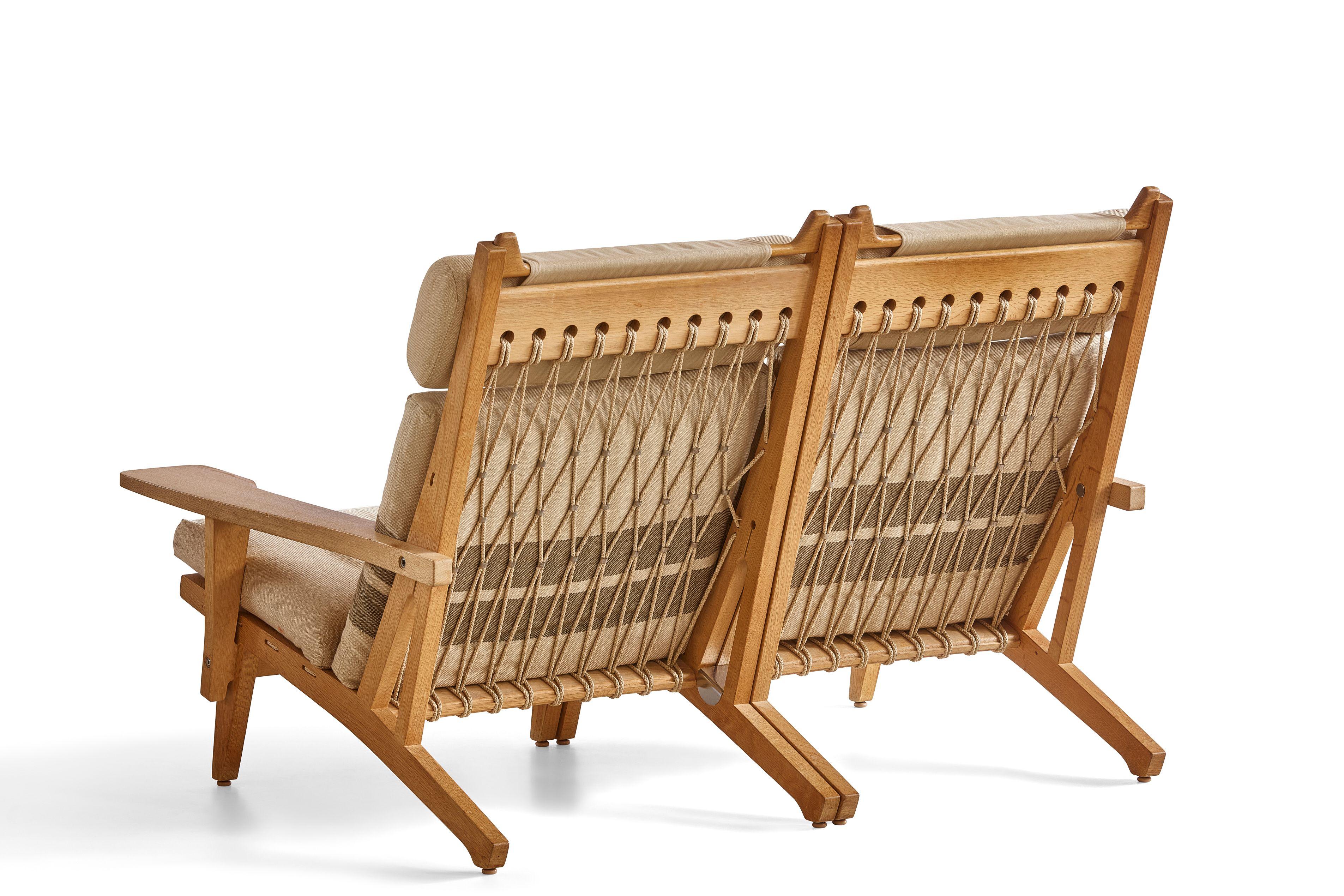 Sofá convertible Hans Wegner Getama 375 en roble macizo Danés en venta