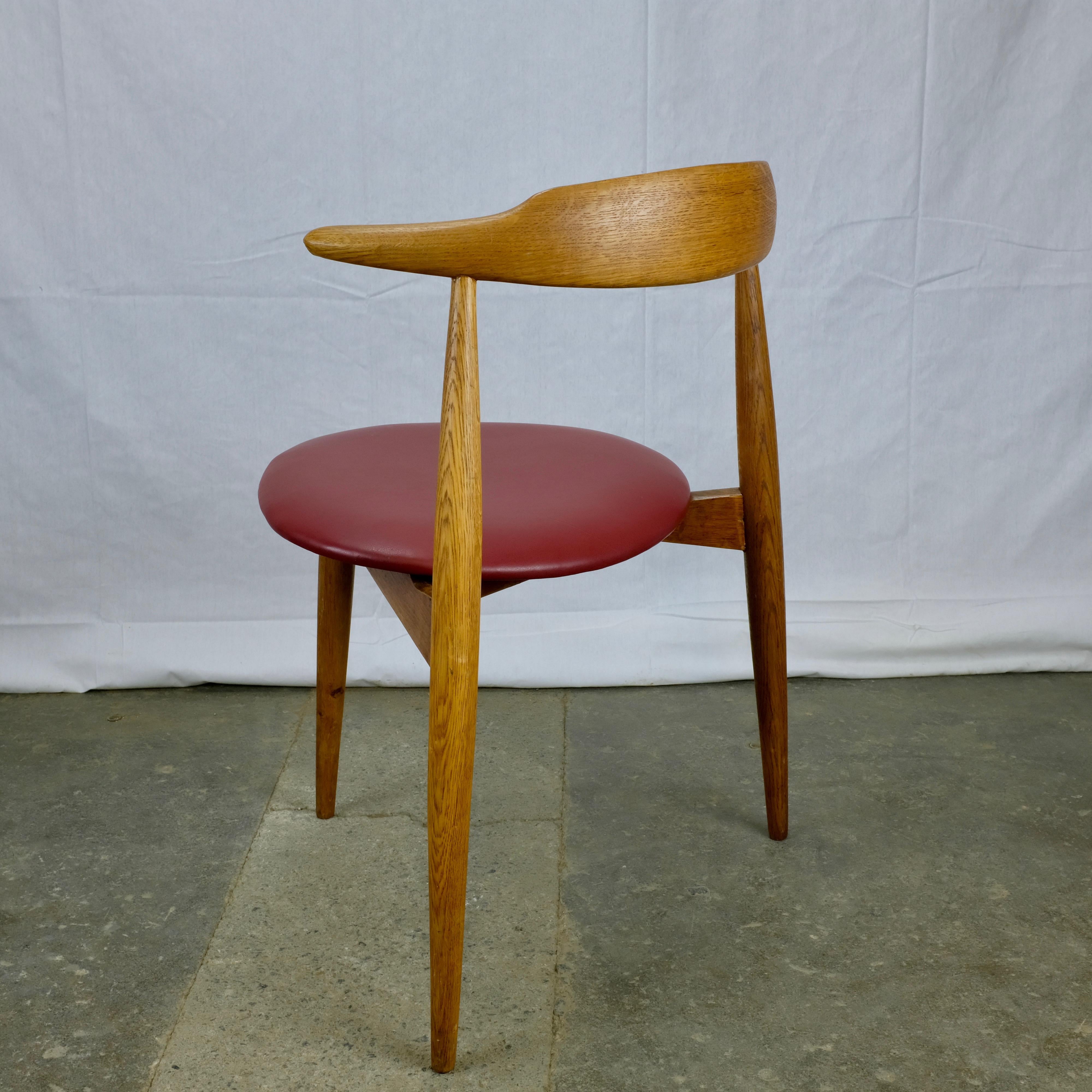 Hans Wegner Heart Chair in Oak (Skandinavische Moderne) im Angebot