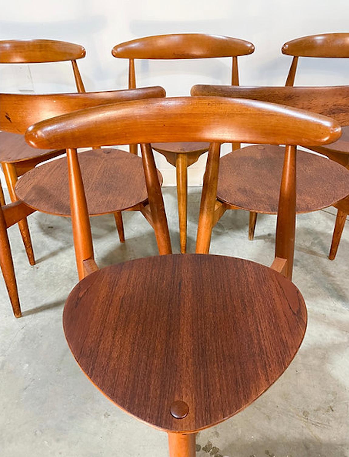 Mid-Century Modern Hans Wegner Heart Chairs Set of 6 by Fritz Hansen