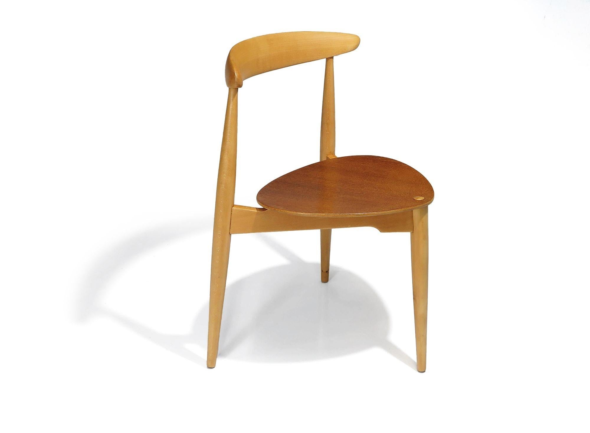 Scandinavian Modern Hans Wegner Heart Dining Chairs FH 4103 For Sale