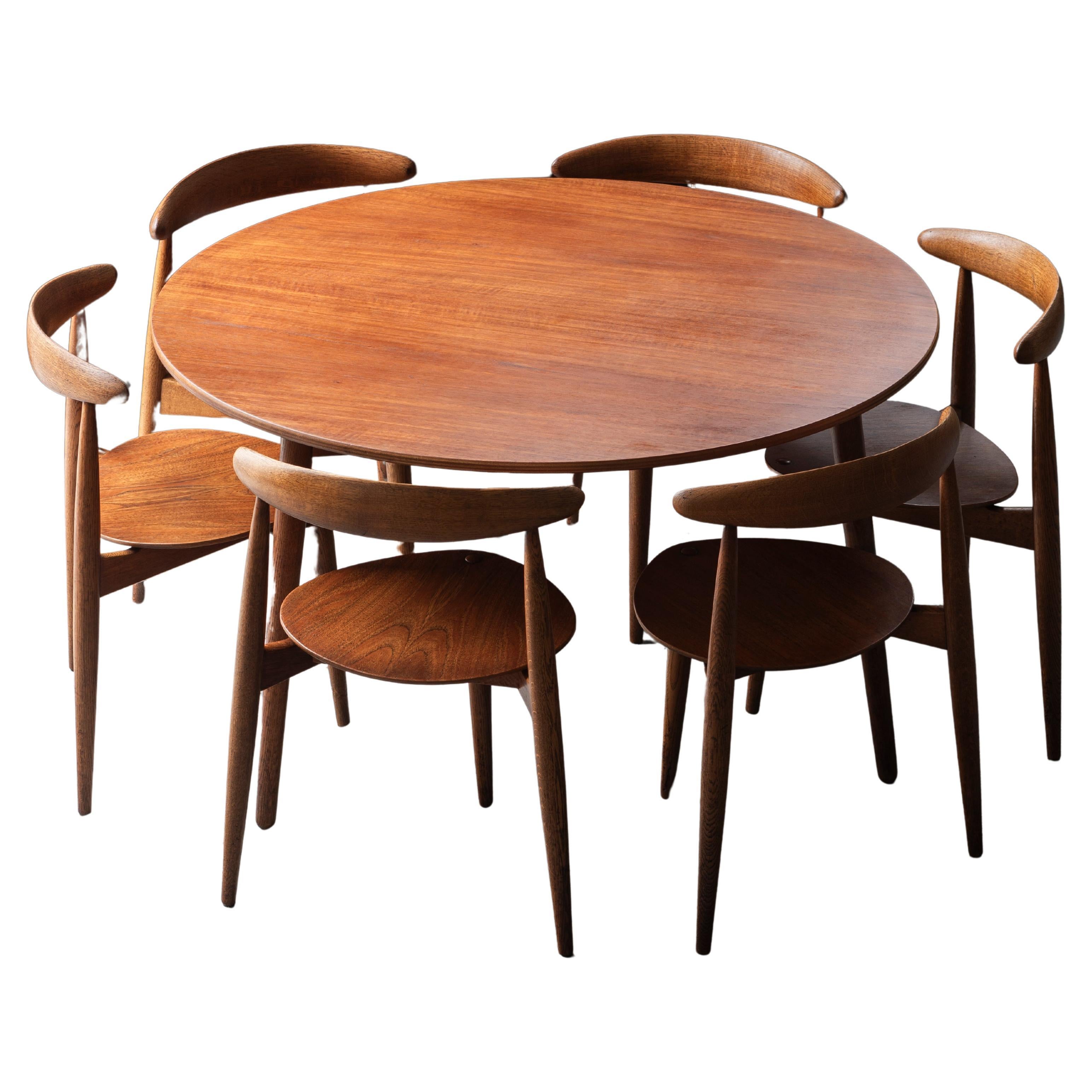 Hans Wegner 'Heart' Dining Set for Fritz Hansen, Denmark, 1950s  For Sale