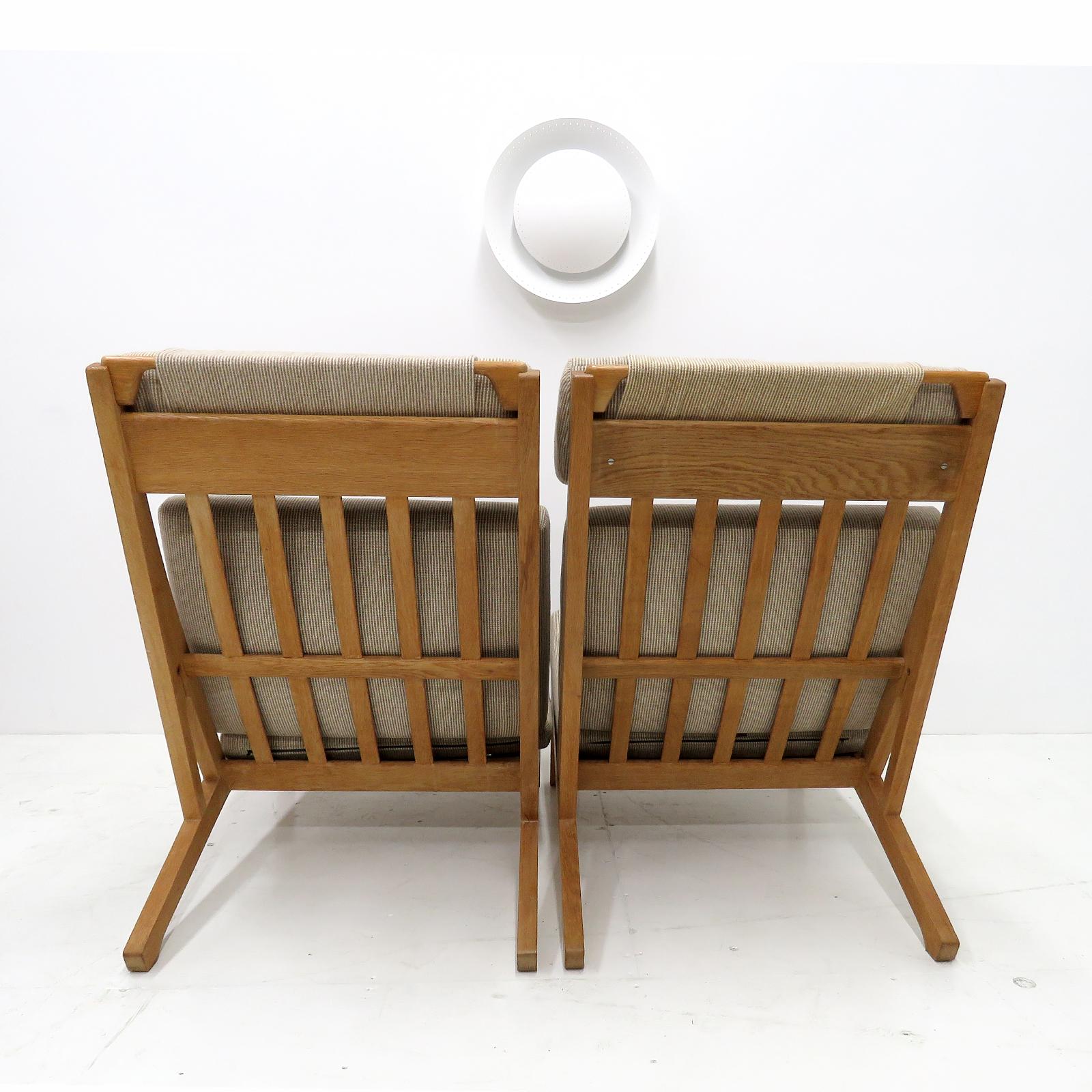 Hans Wegner High Back Lounge Chair, Model GE-375, 1960 In Good Condition For Sale In Los Angeles, CA